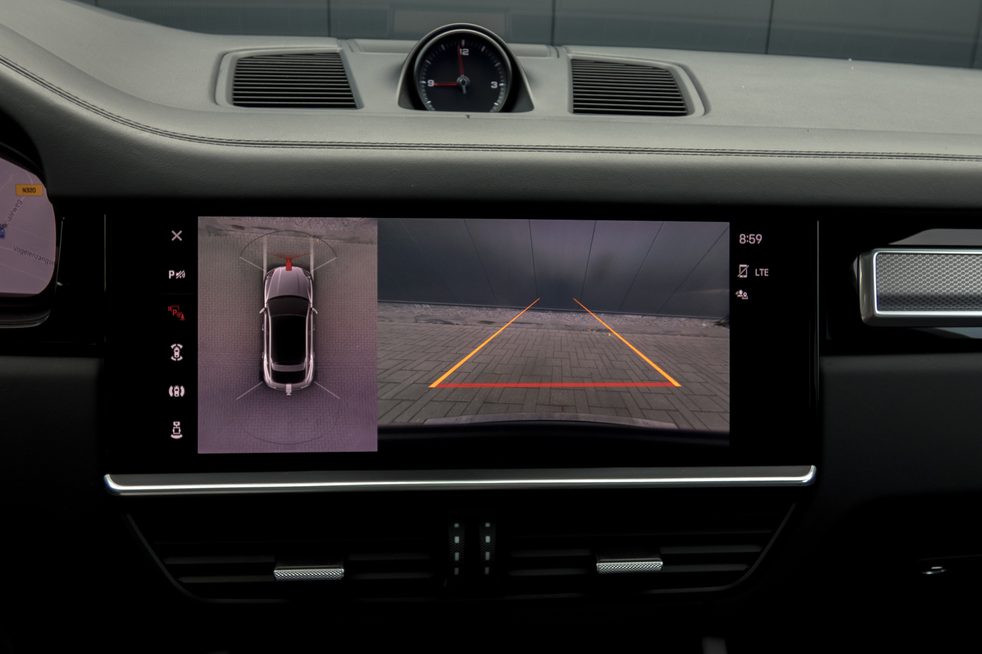 Foto van Porsche Cayenne E-hybrid