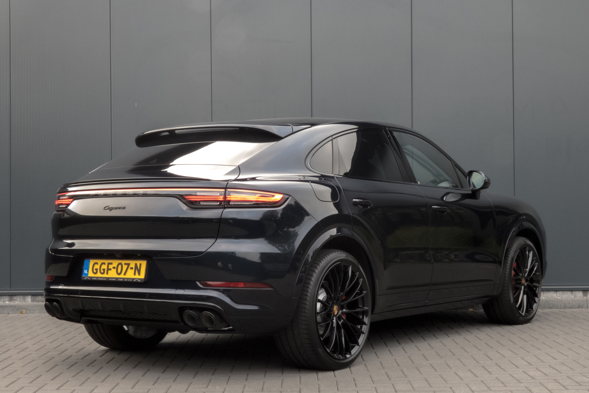 Foto van Porsche Cayenne E-hybrid