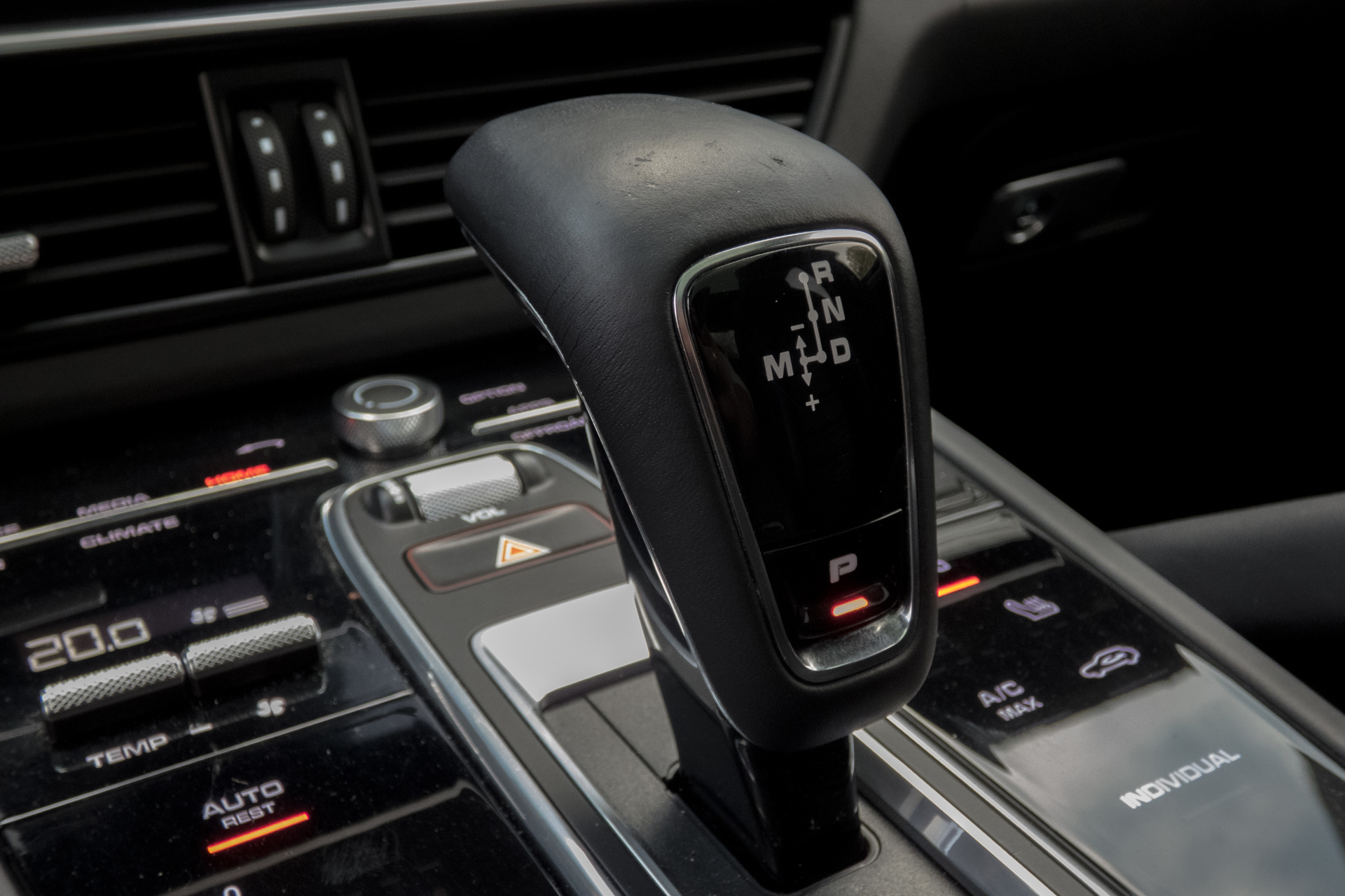 Foto van Porsche Cayenne E-hybrid