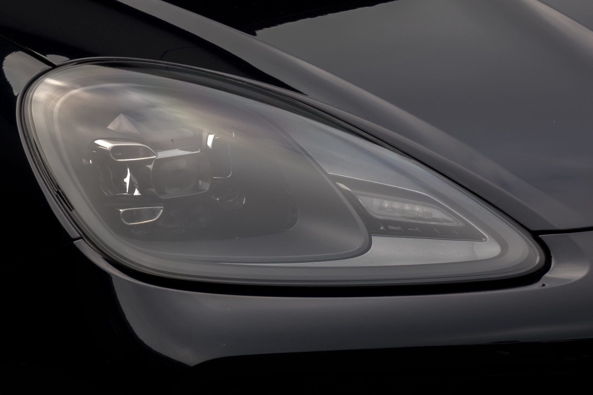 Foto van Porsche Cayenne E-hybrid