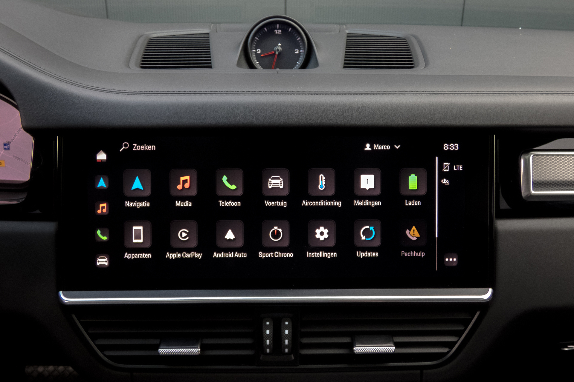 Foto van Porsche Cayenne E-hybrid