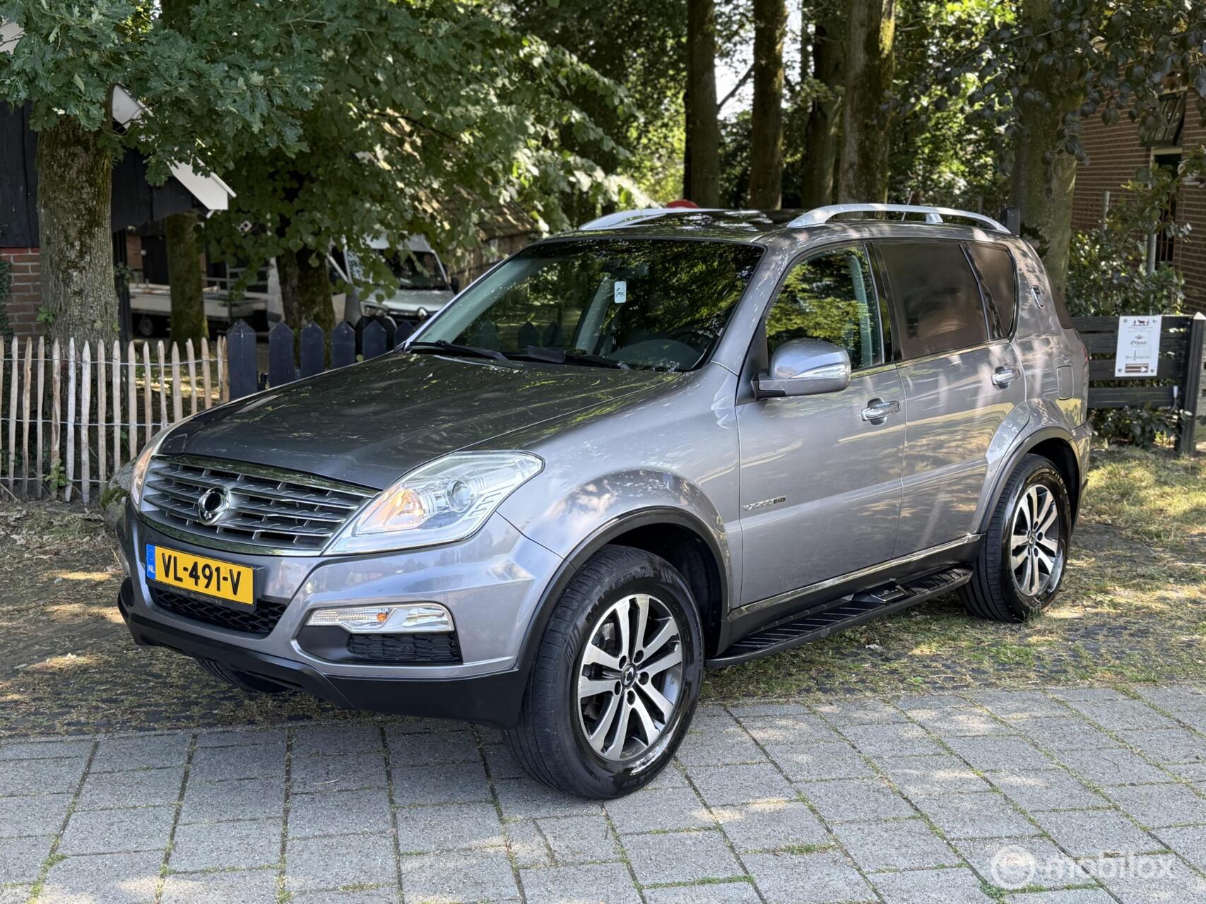 Ssangyong Rexton RX 200 e-XDI Sapphire HD Super Onderhouden! 2015 - voorkant