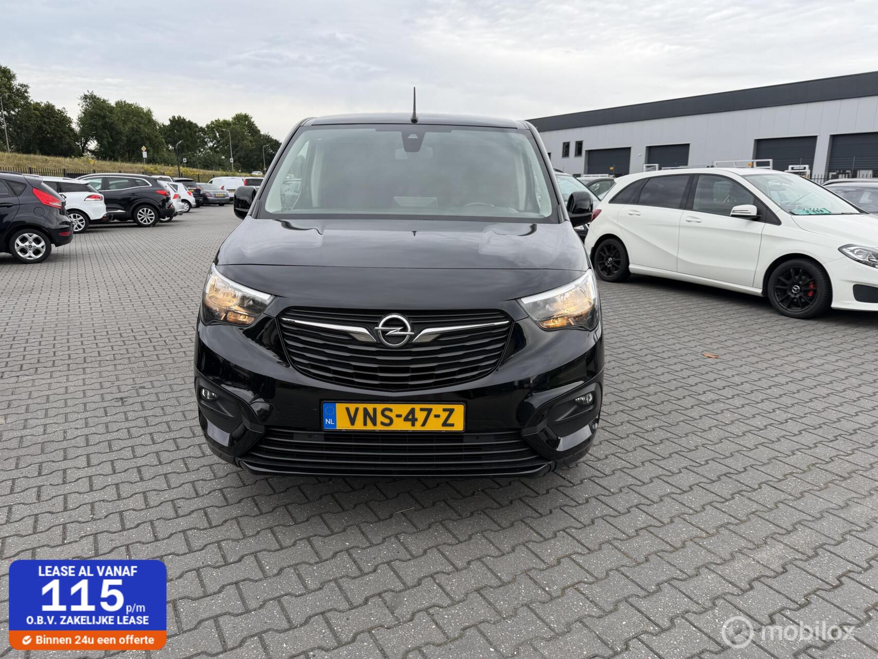 Opel Combo 1.5D L1H1 Edition navi camera 2022 - voorkant