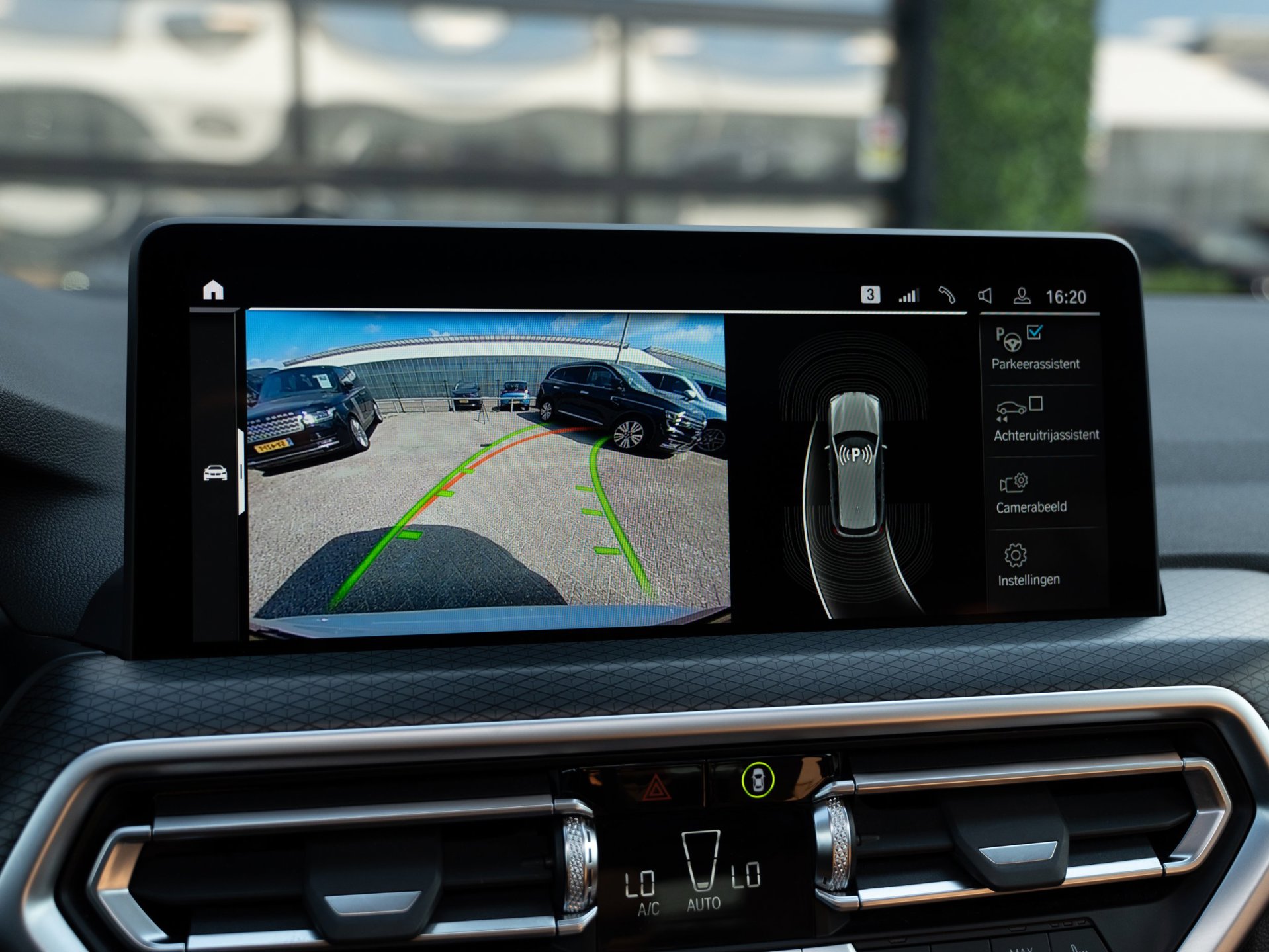 Foto van BMW X3 Xdrive30e