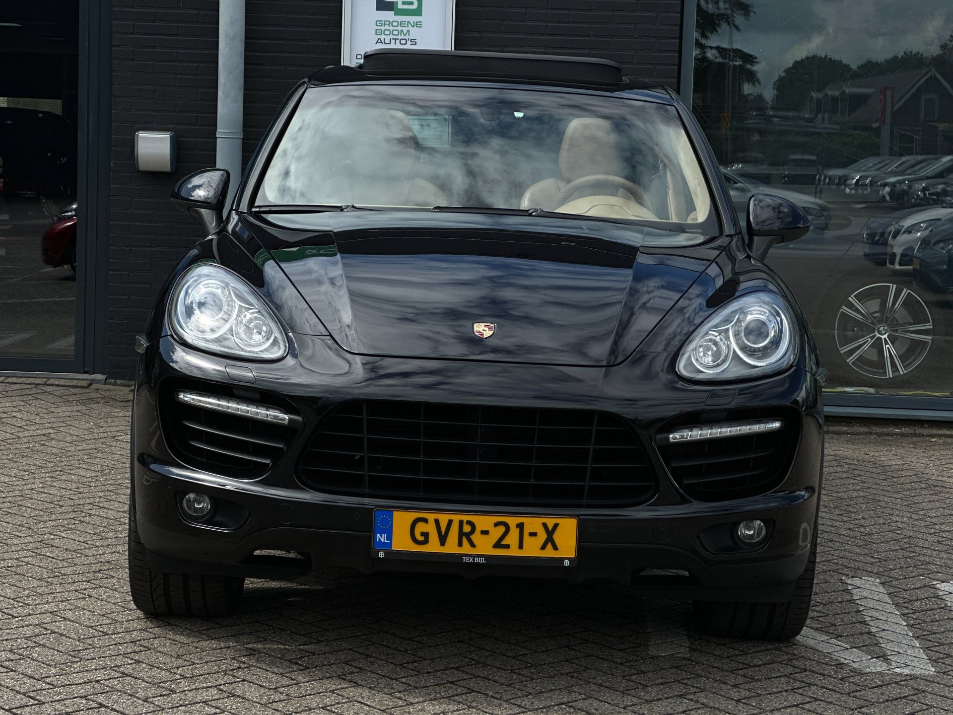Foto van Porsche Cayenne Turbo