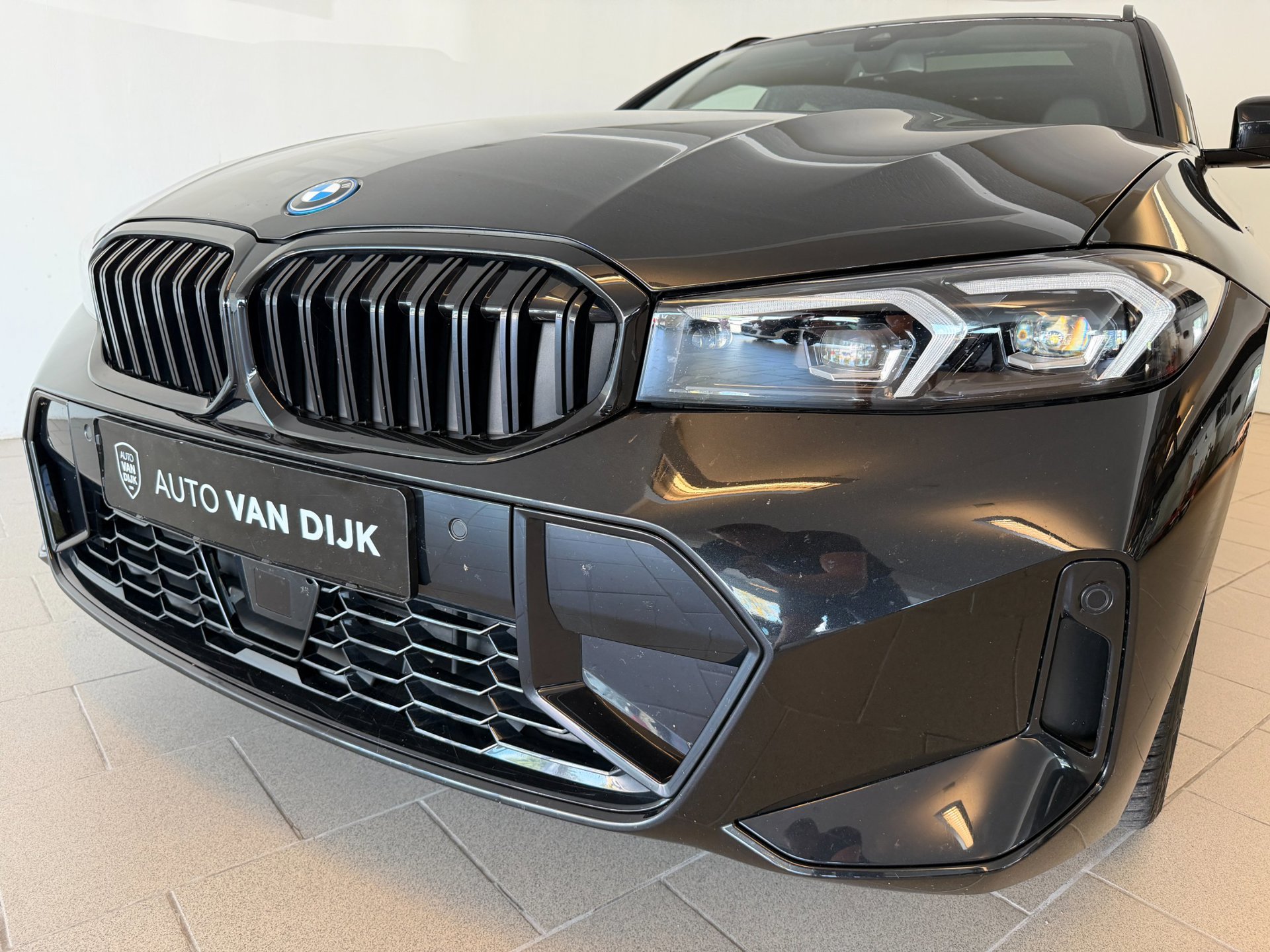 Foto van BMW 330e