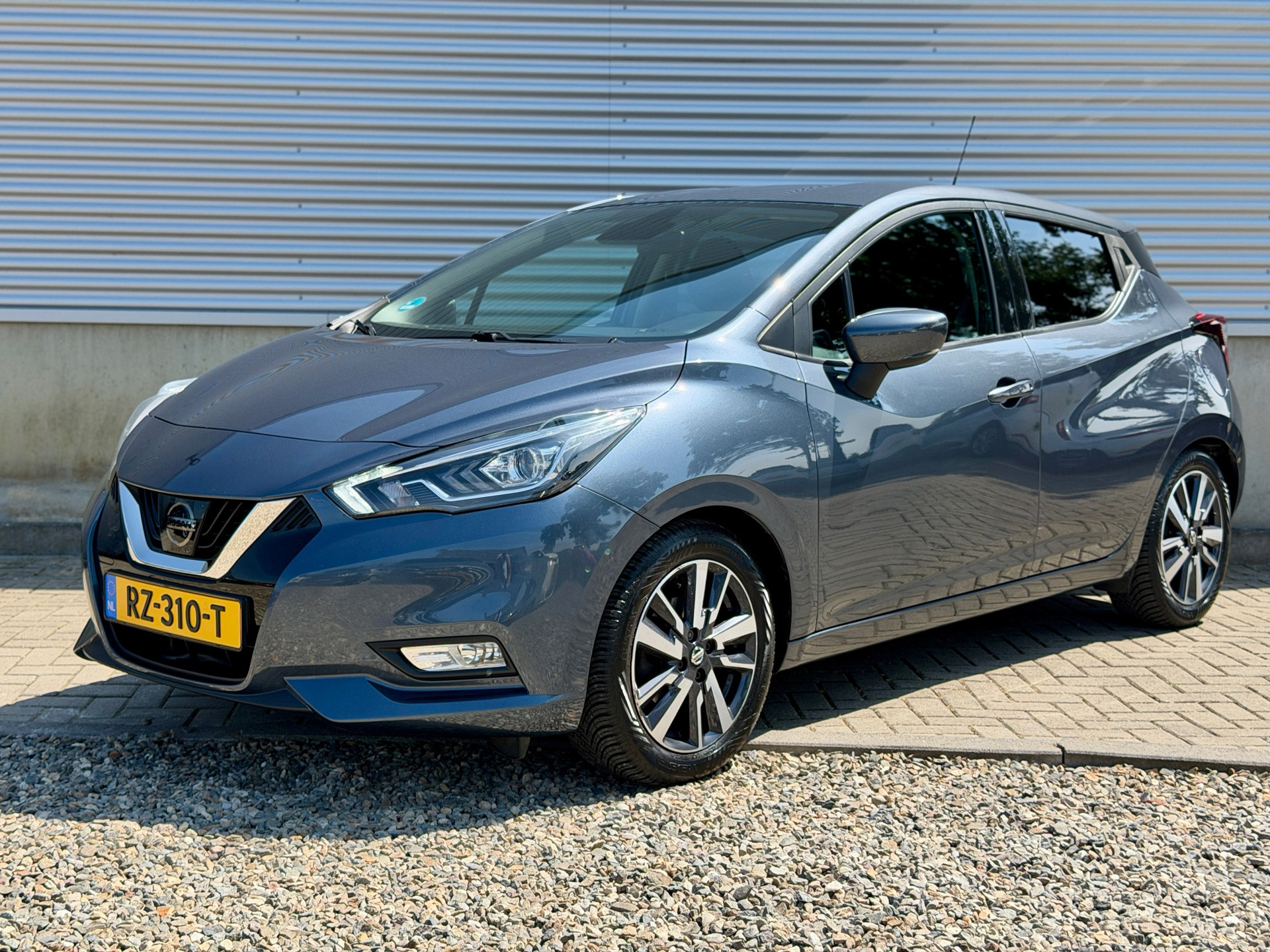 Nissan Nissan Micra 0.9 IG-T N-Connecta [ navi,camera,ecc,lmv,trekhaak ] 2018 - voorkant