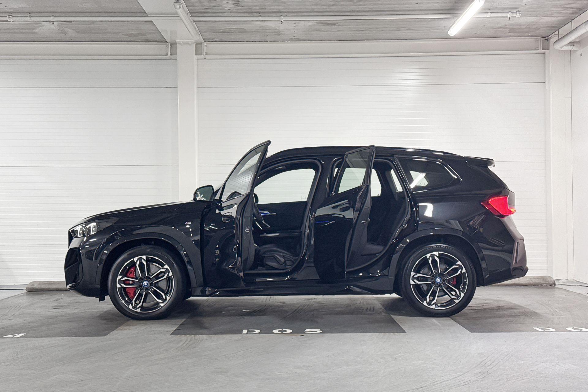 Foto van BMW Ix1 Edrive20