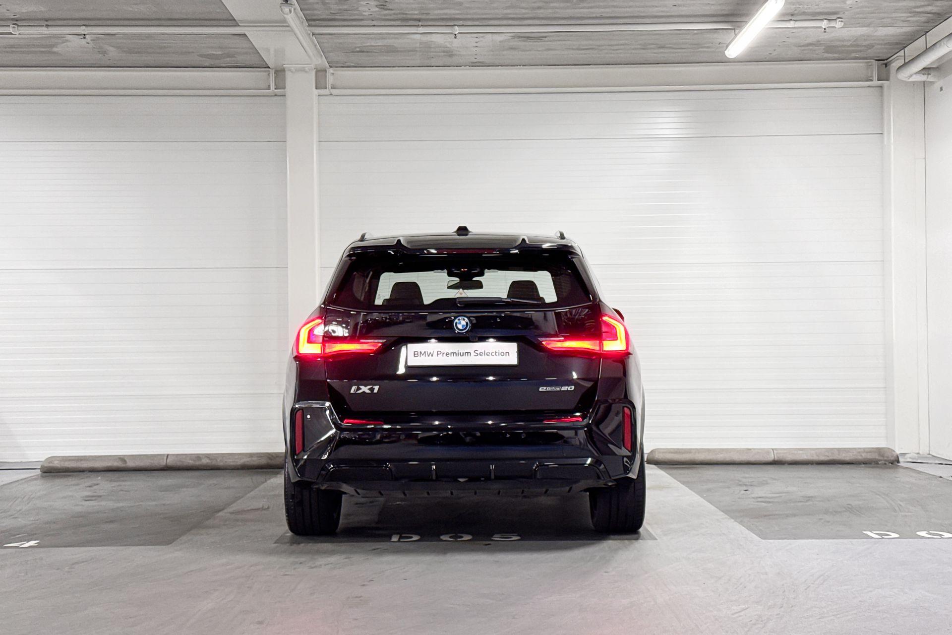 Foto van BMW Ix1 Edrive20