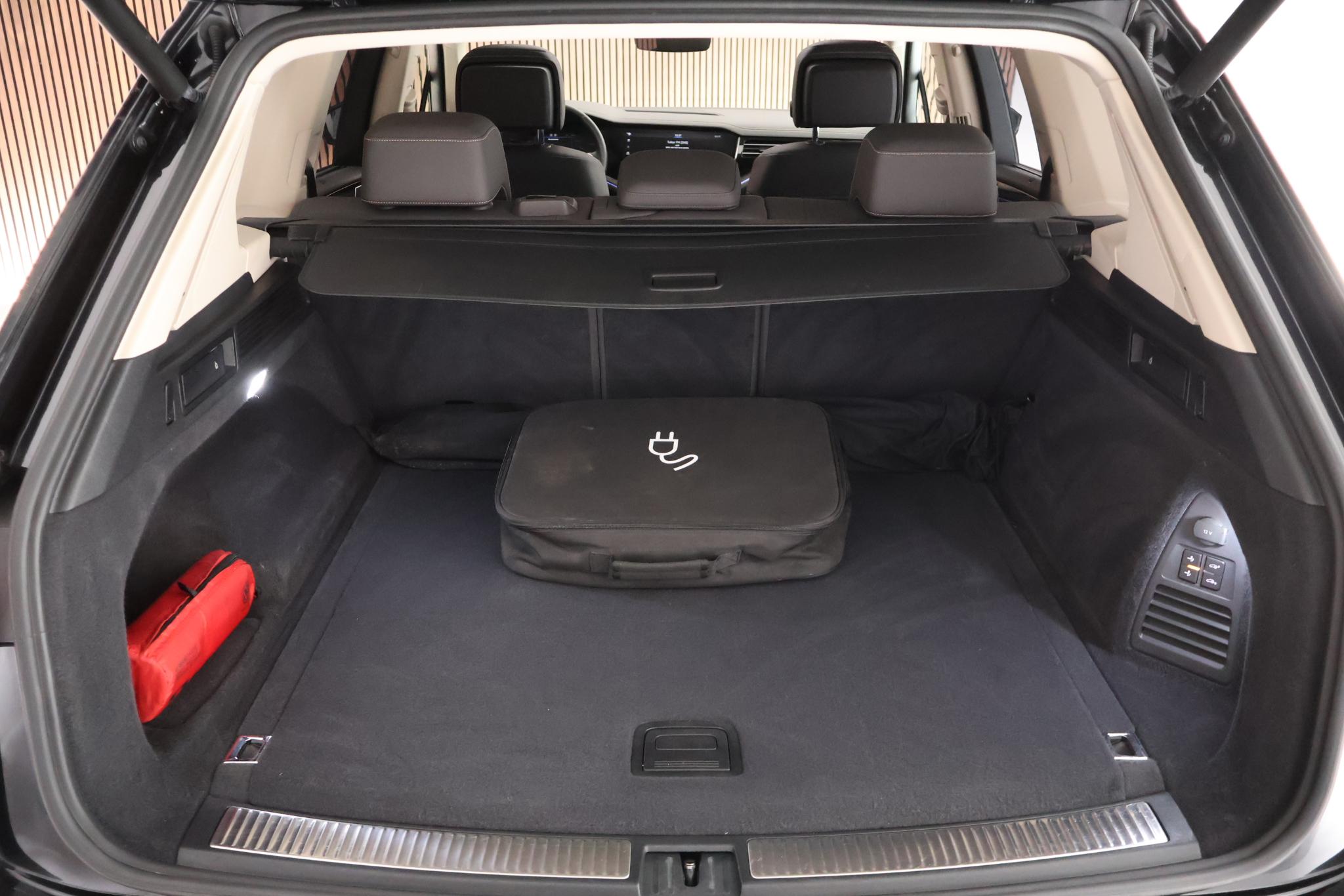 Foto van Volkswagen Touareg Ehybrid