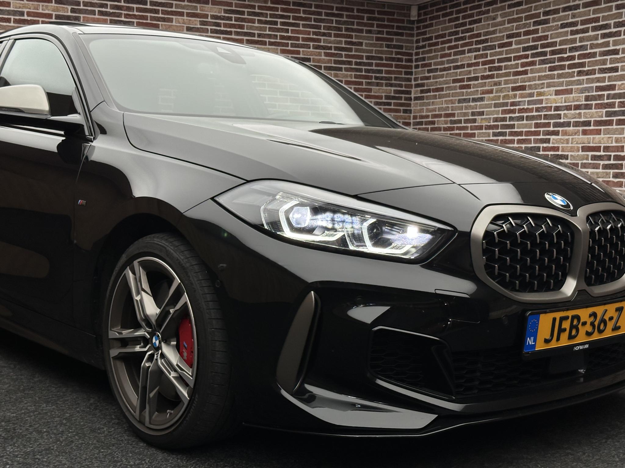 Foto van BMW M135i xDrive