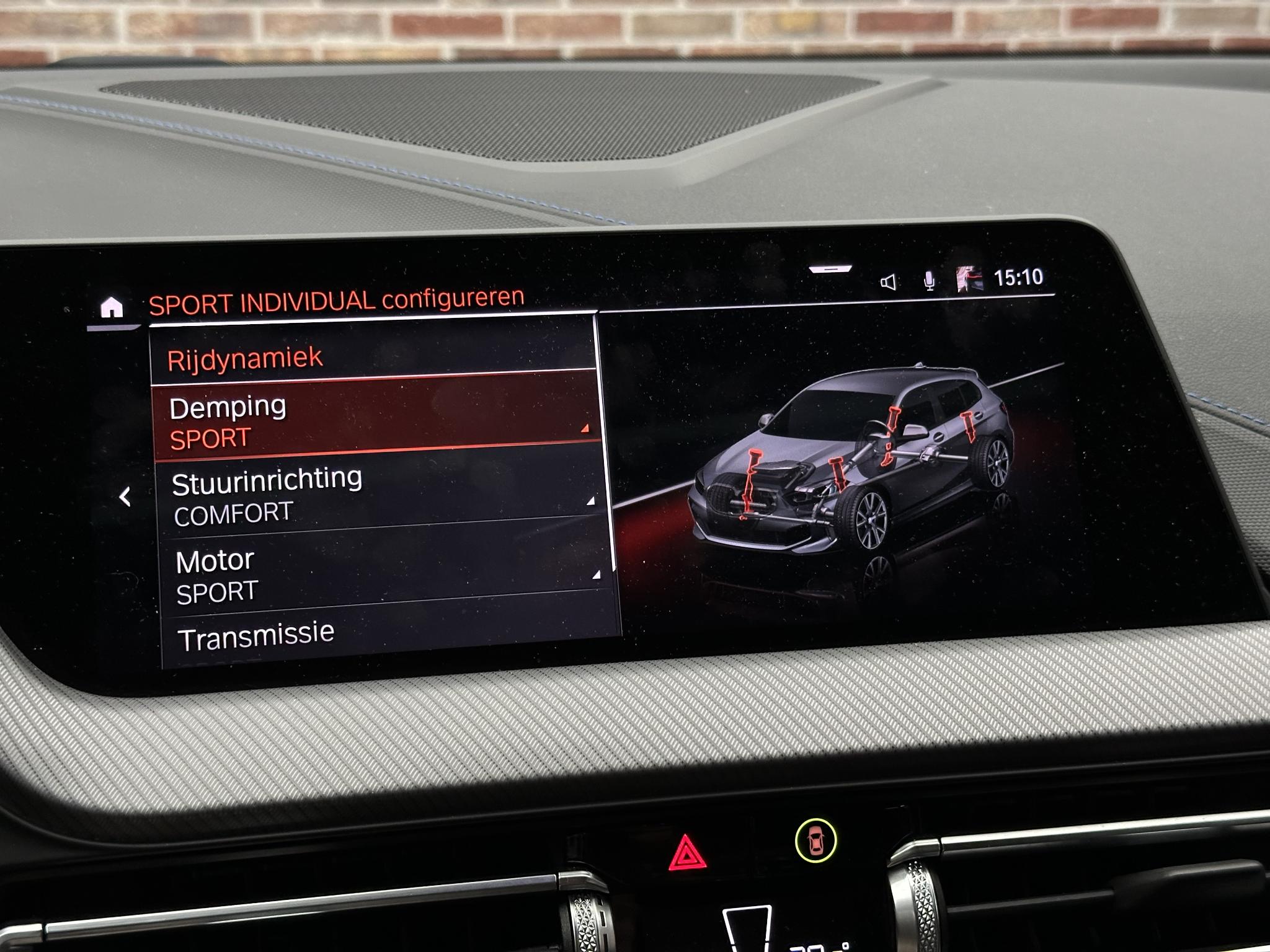 Foto van BMW M135i xDrive