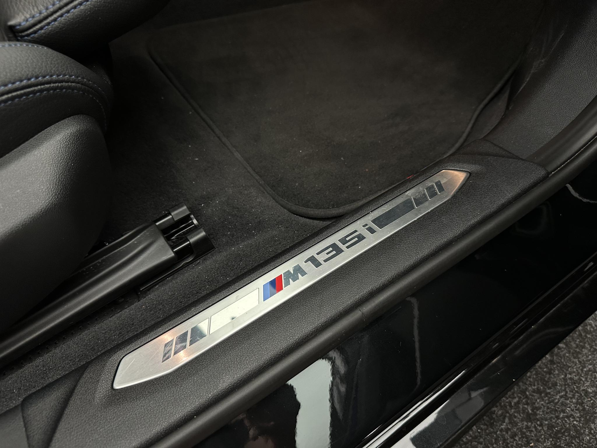 Foto van BMW M135i xDrive