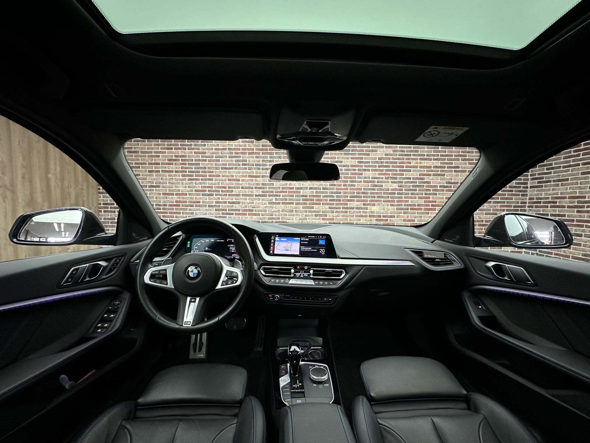 Foto van BMW M135i xDrive