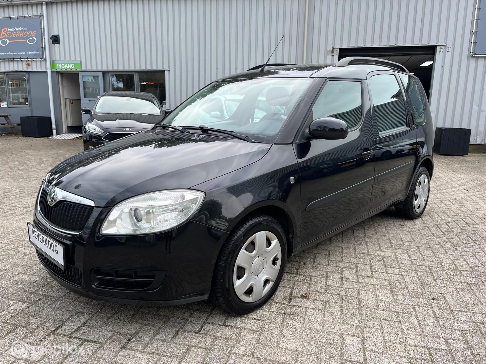 Skoda Roomster 1.4-16V Ambiente Business 2009 - voorkant