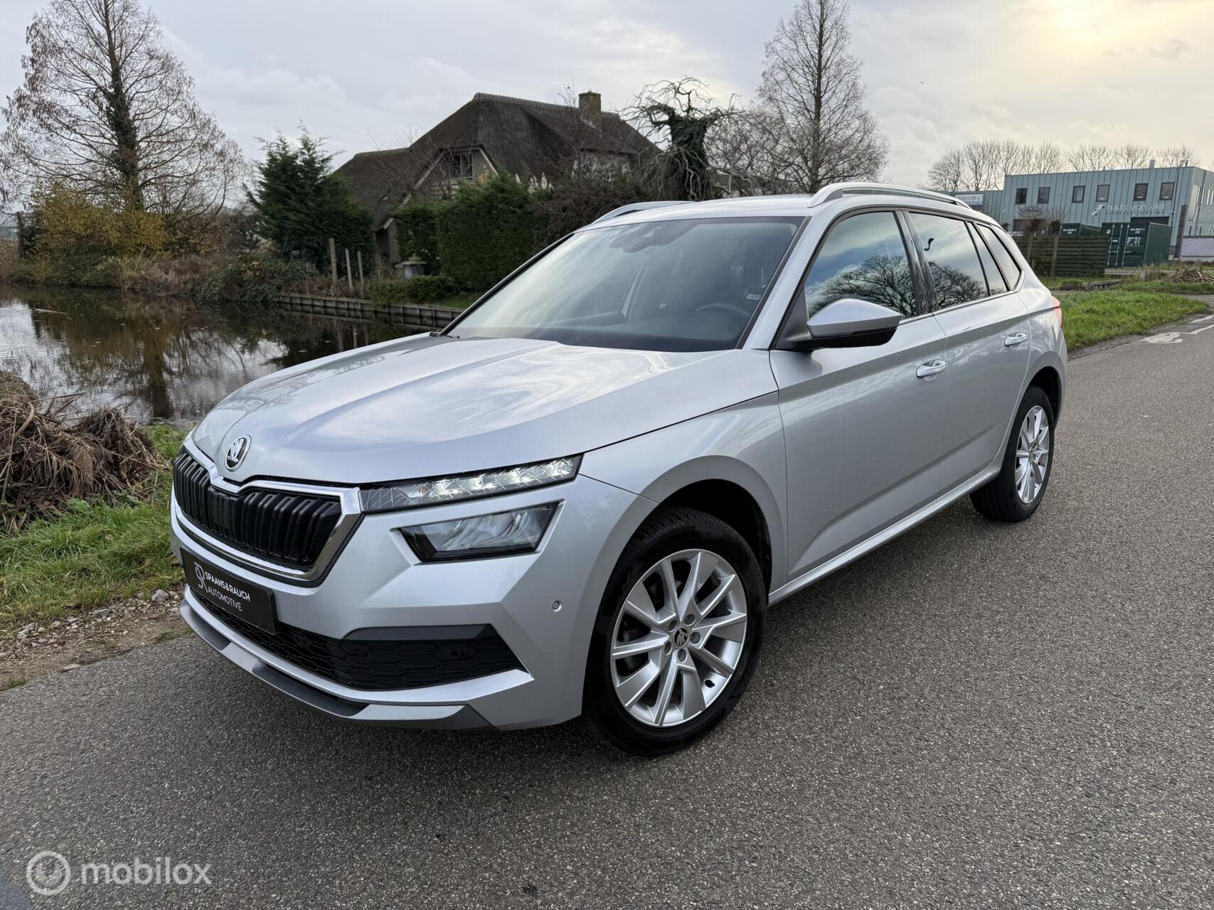 Skoda Kamiq 1.0 TSI Business Ed. / Trekhaak / Virtual / Navi 2023 - voorkant