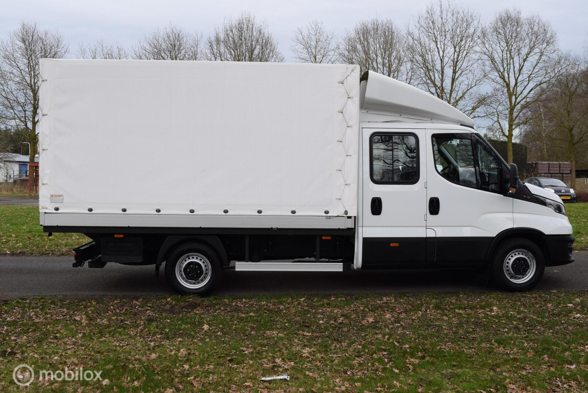 Foto van Iveco 35s18