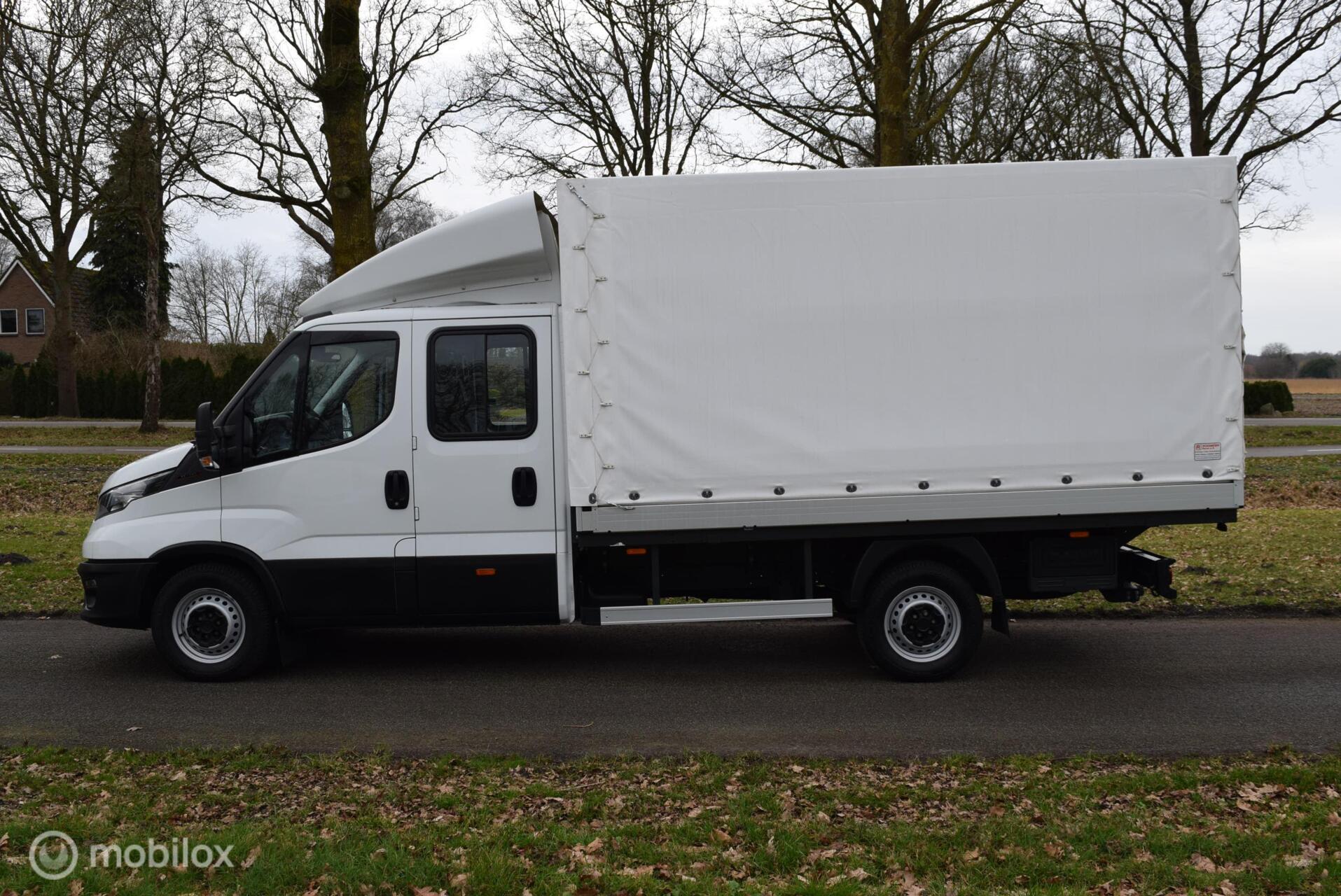 Foto van Iveco 35s18