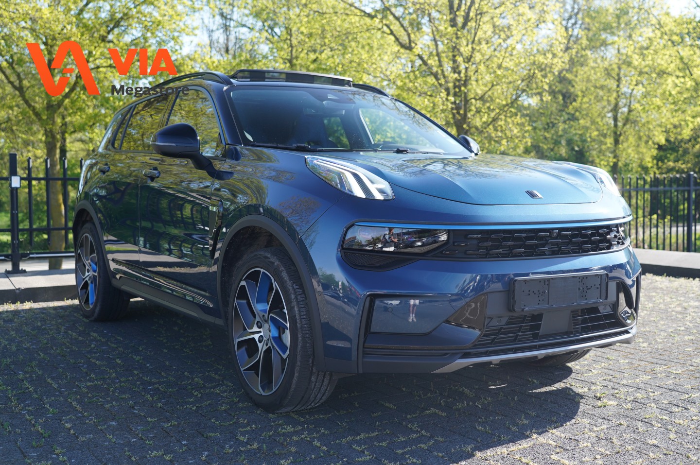 Foto van Lynk&co LYNK & Co 01