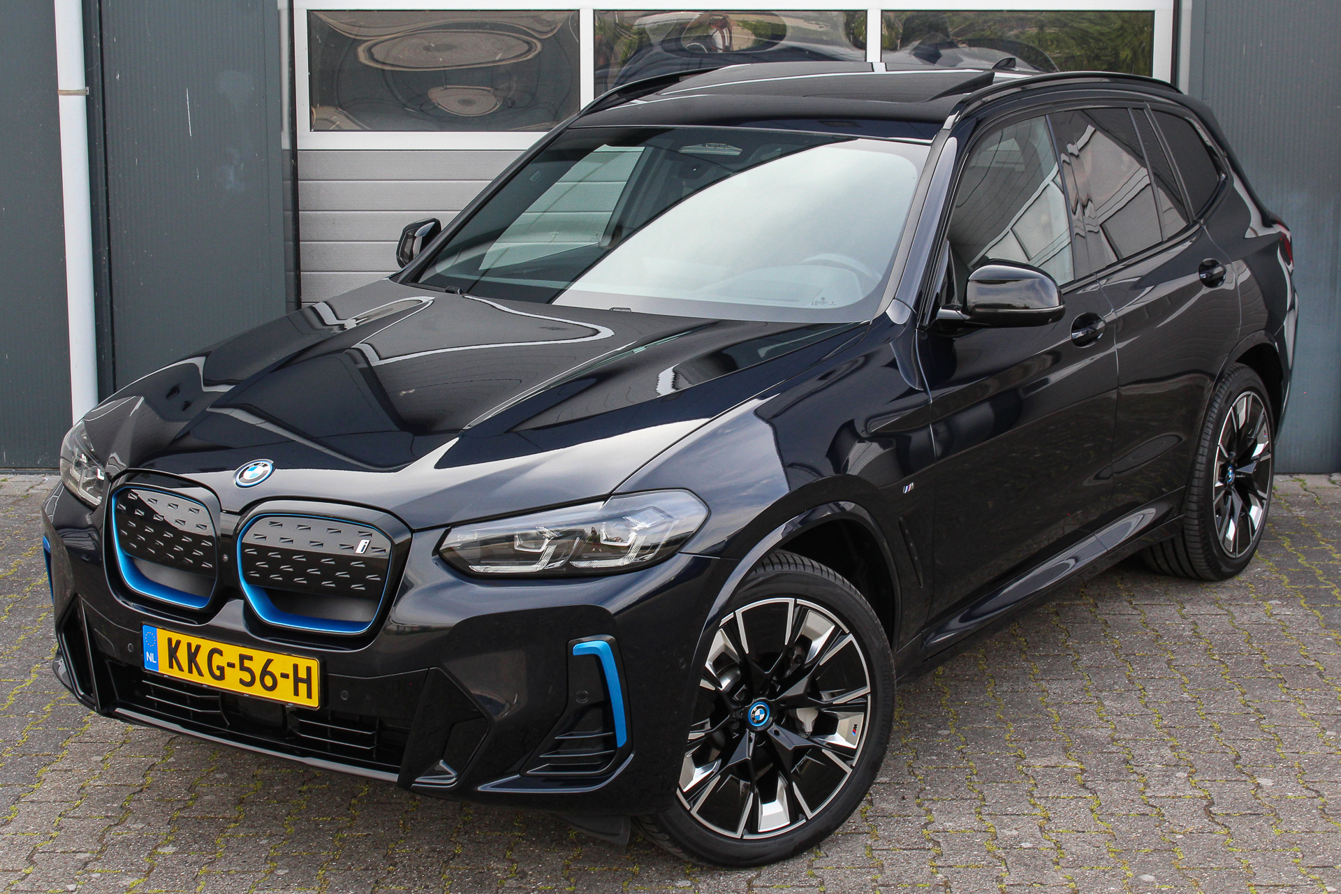 Foto van BMW Ix3