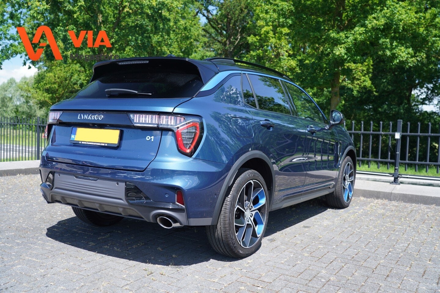 Foto van Lynk&co LYNK & Co 01