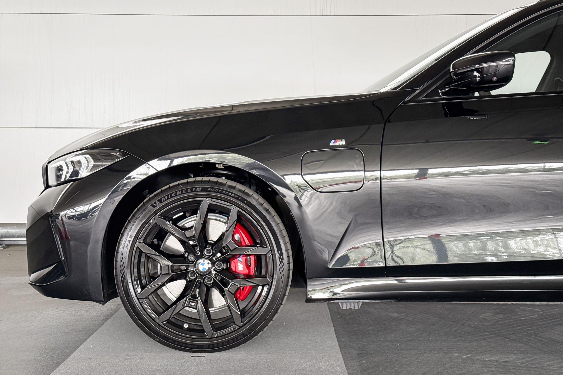 Foto van BMW 330e xDrive