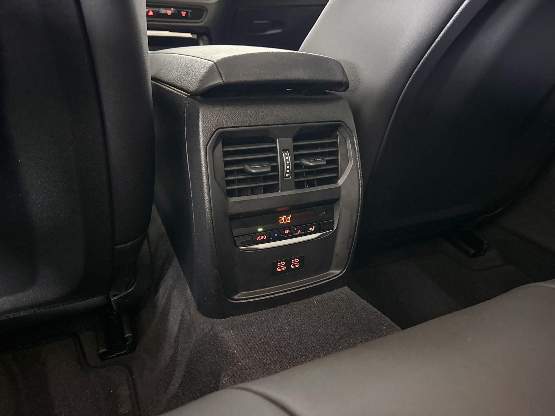 Foto van BMW 330e xDrive