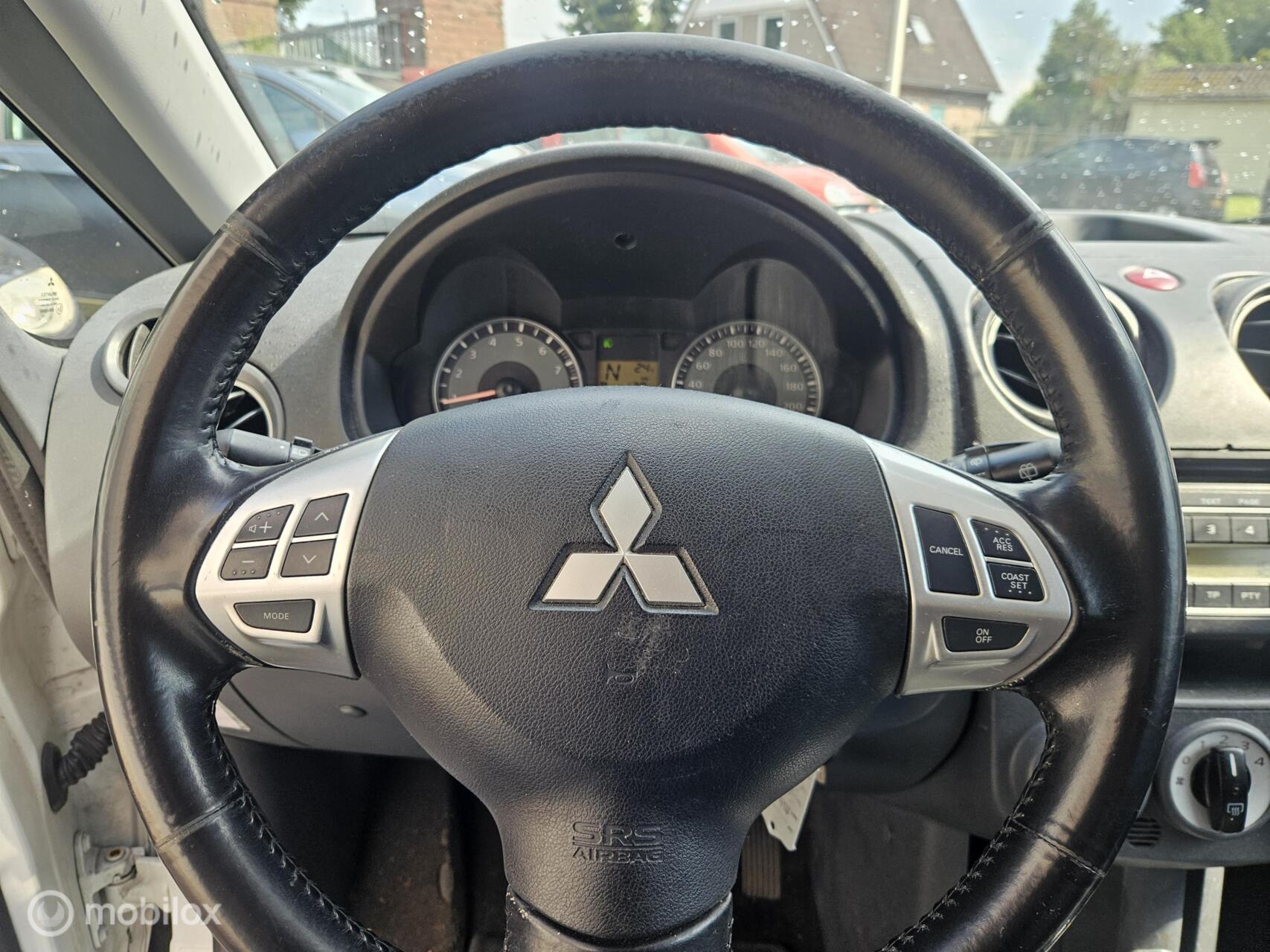 Foto van Mitsubishi Mitsubishi Colt