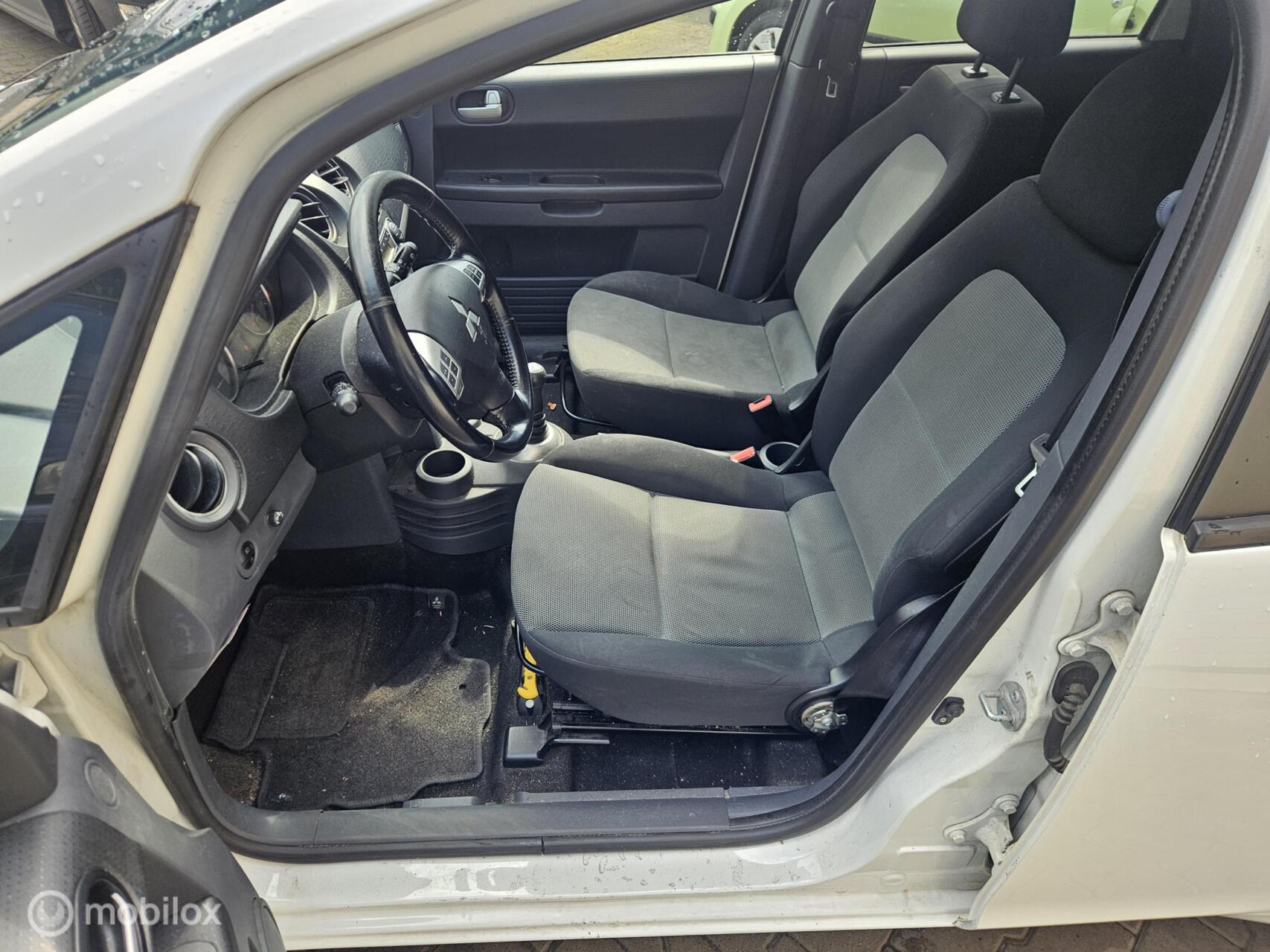 Foto van Mitsubishi Mitsubishi Colt