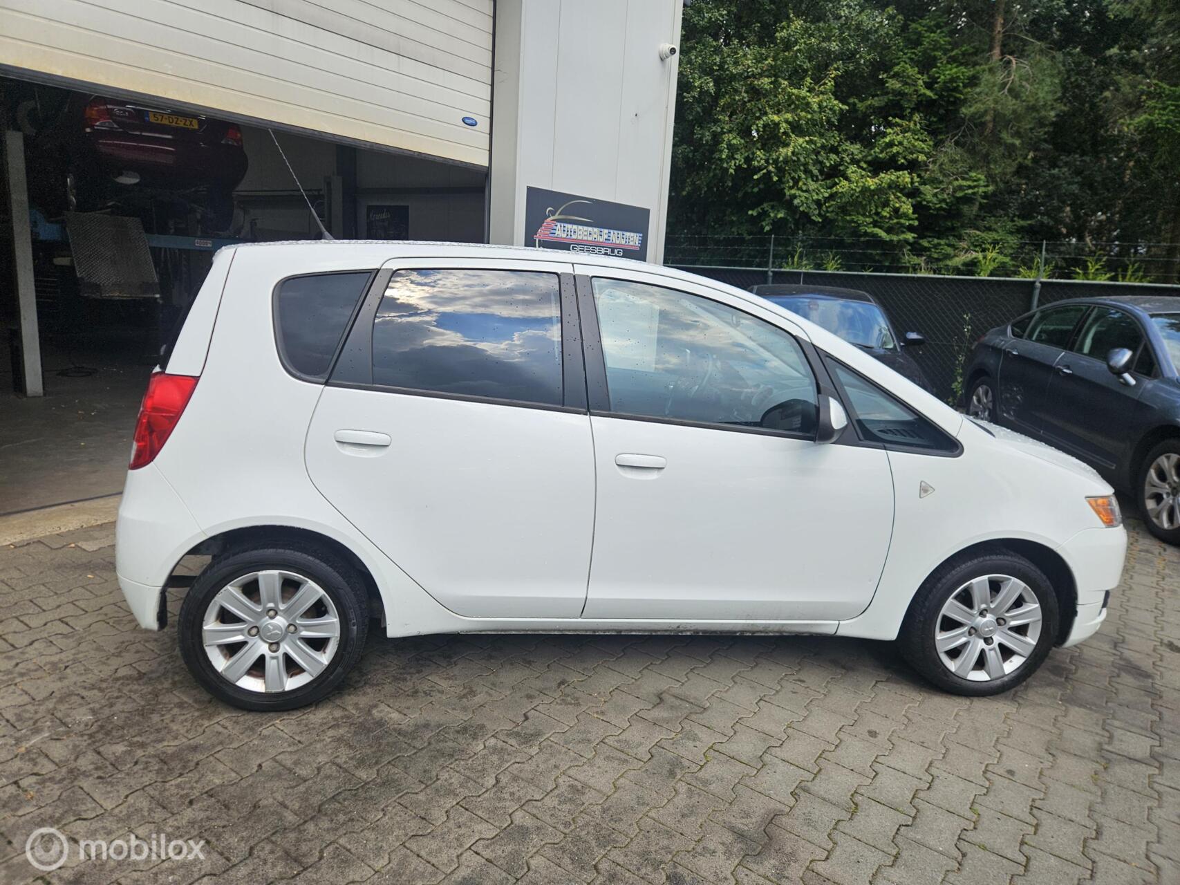 Foto van Mitsubishi Mitsubishi Colt
