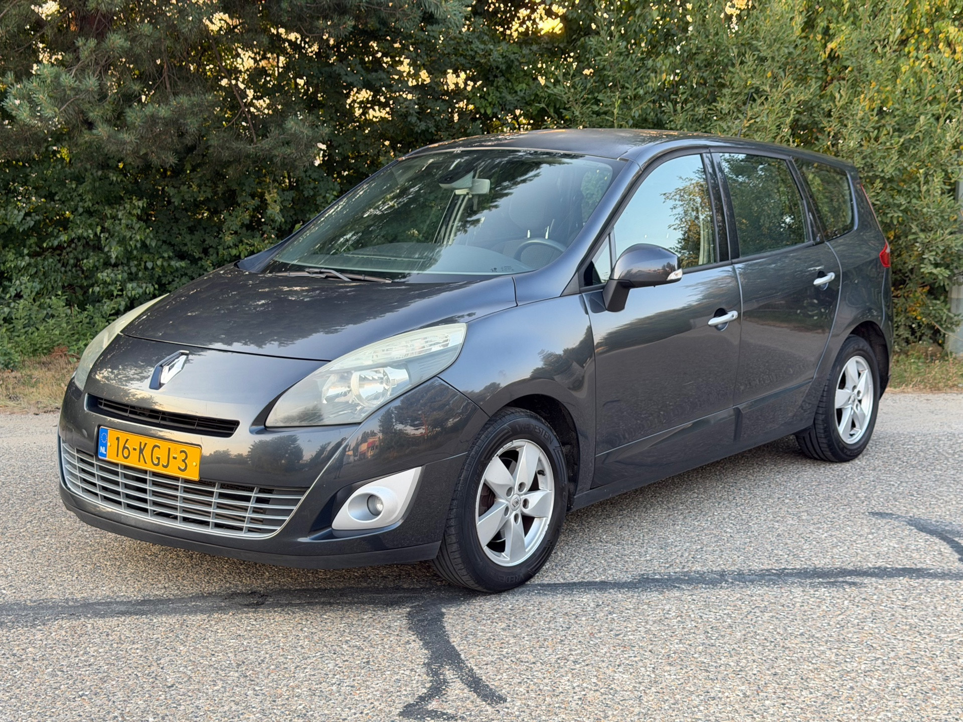Renault Megane Scenic 1.4 TCe Sélection Business Sport 7p Airco Navi NAP 2009 - voorkant