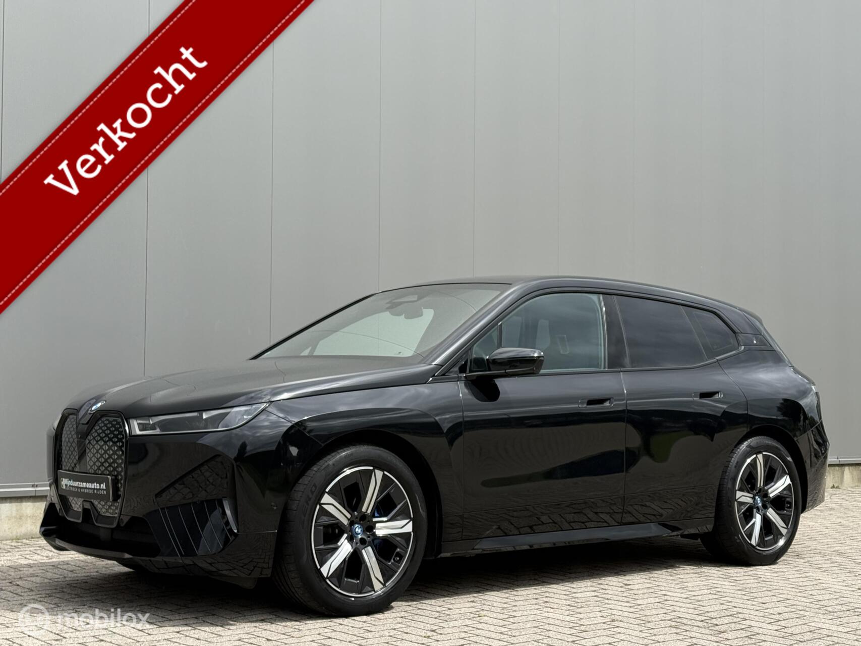 BMW Ix Xdrive40 xDrive40 77 kWh  Pano dak | Trekhaak | Laser |SOH 98% 2021 - voorkant