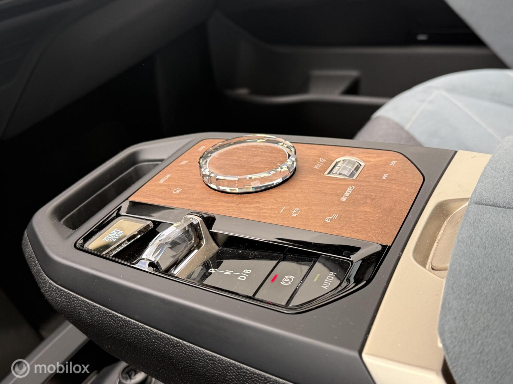 Foto van BMW Ix Xdrive40