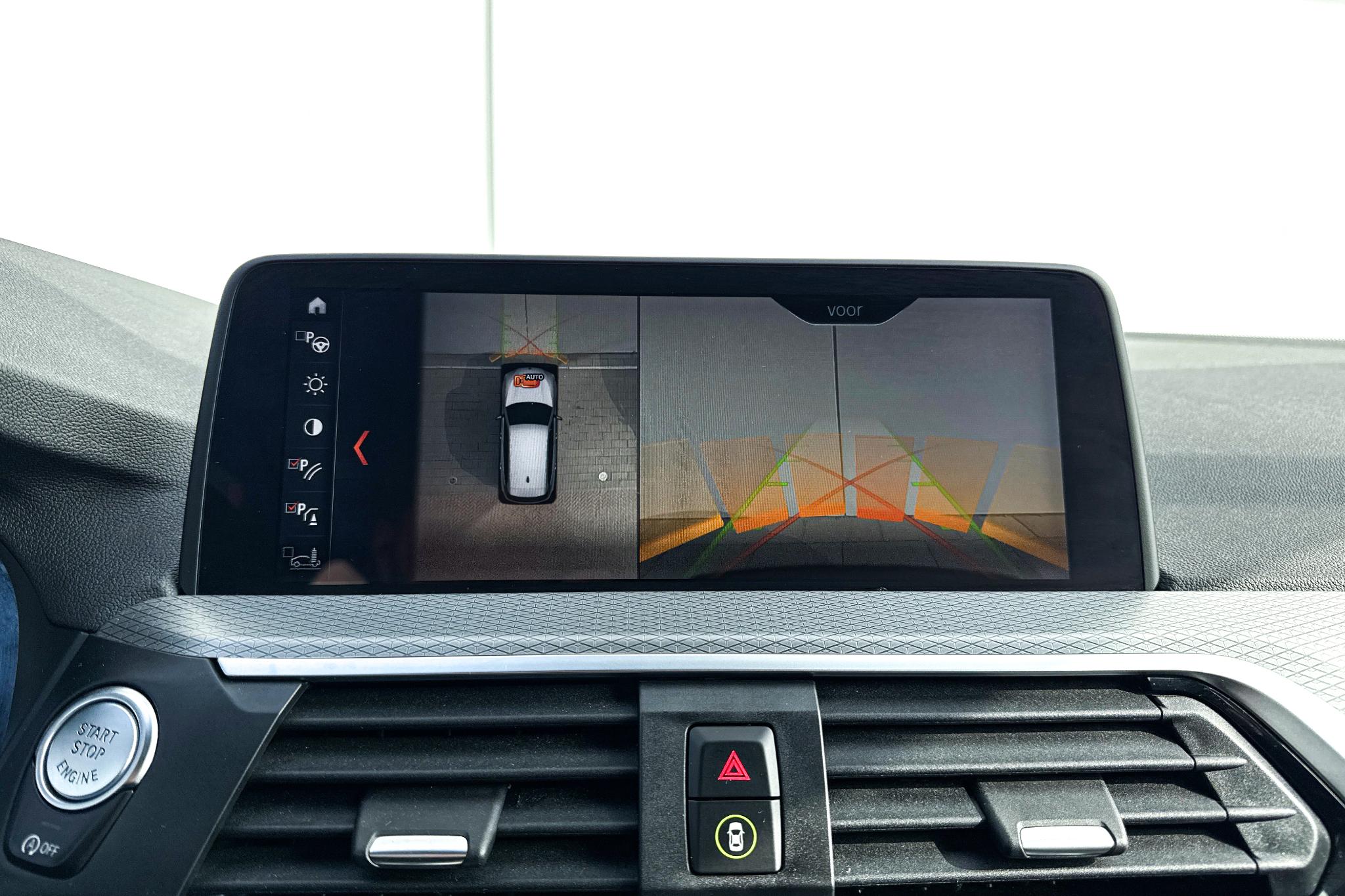 Foto van BMW X3 Xdrive20i