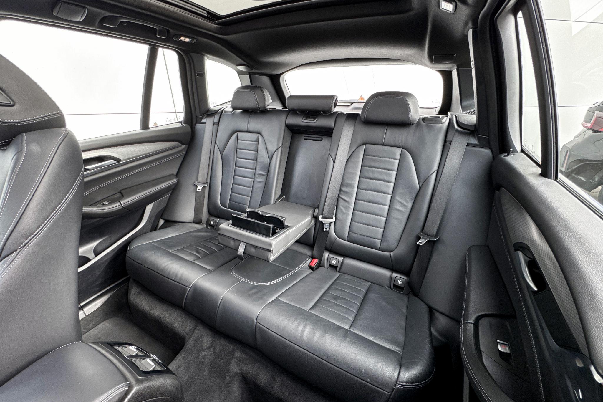 Foto van BMW X3 Xdrive20i