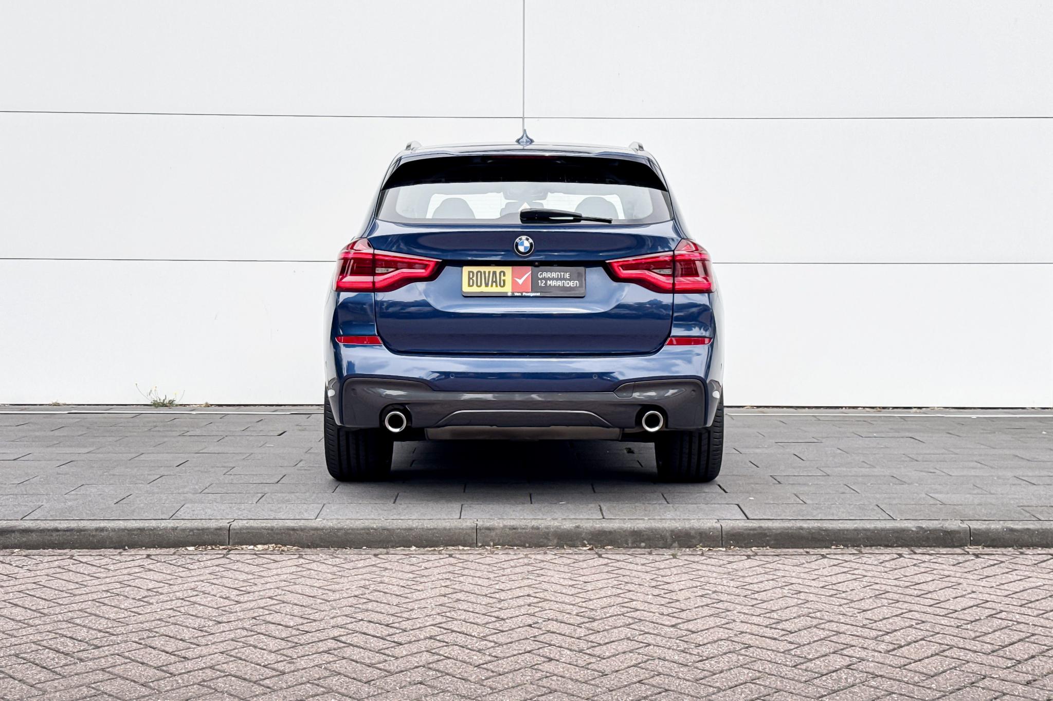 Foto van BMW X3 Xdrive20i