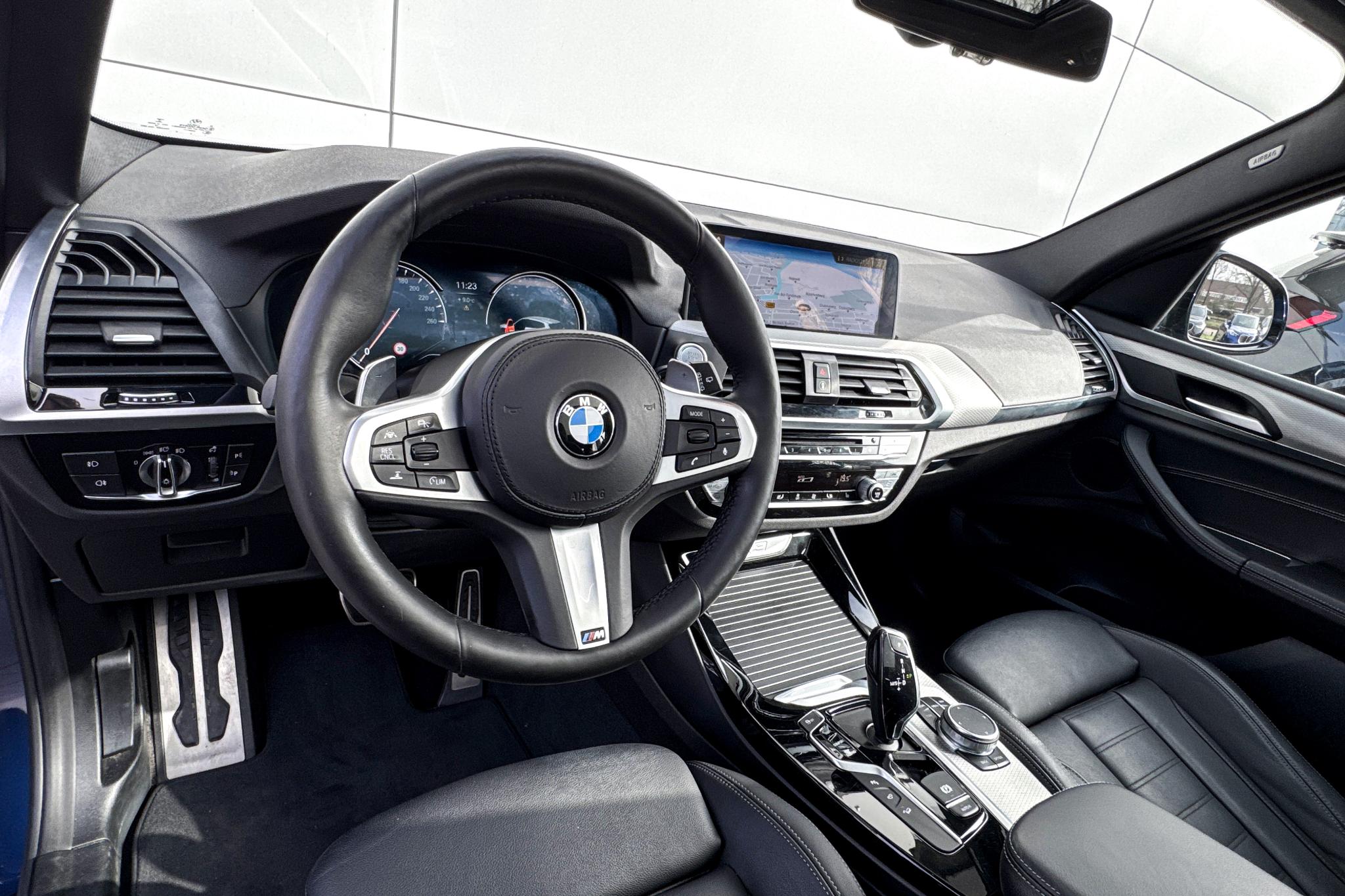 Foto van BMW X3 Xdrive20i