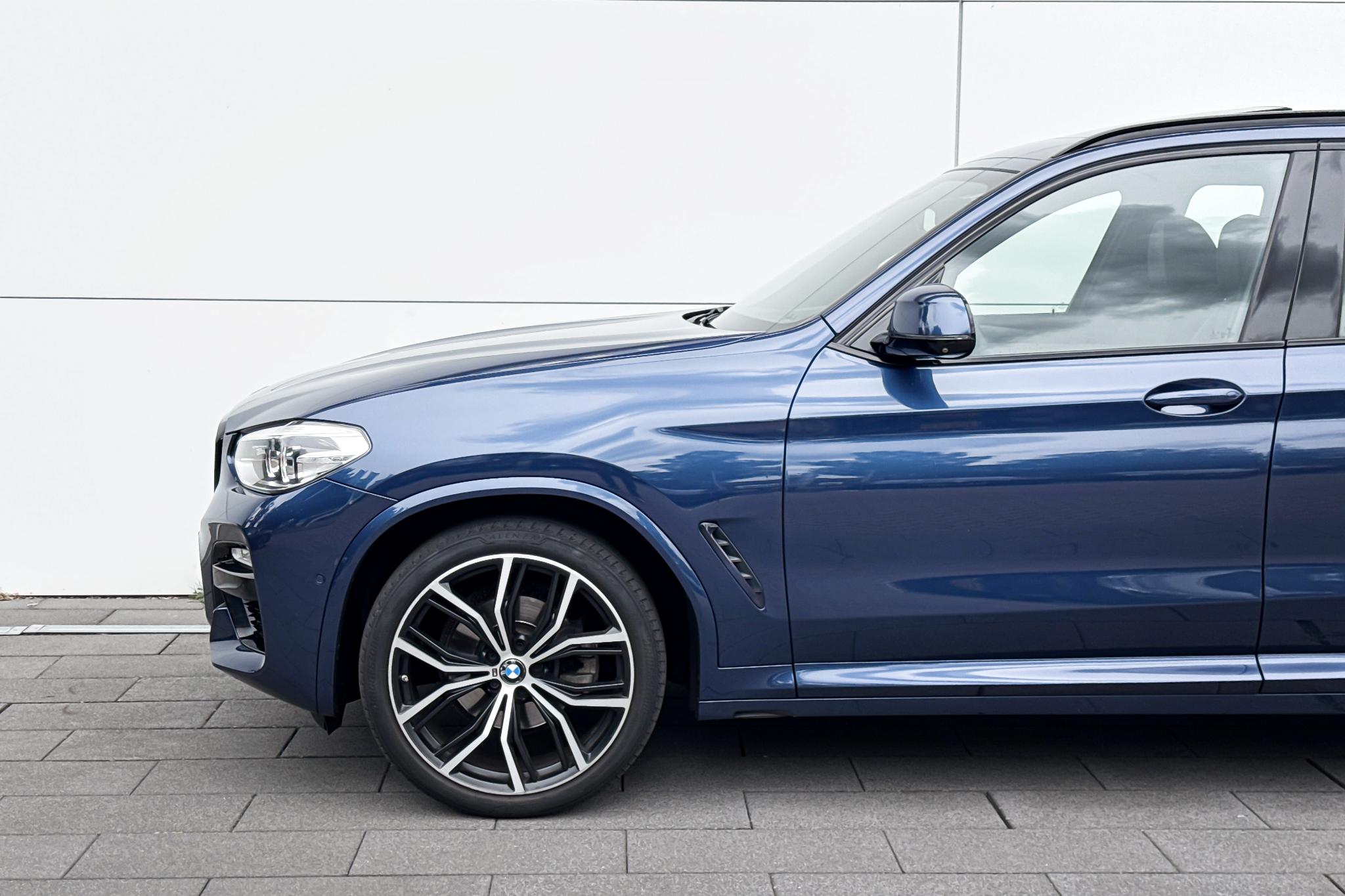 Foto van BMW X3 Xdrive20i