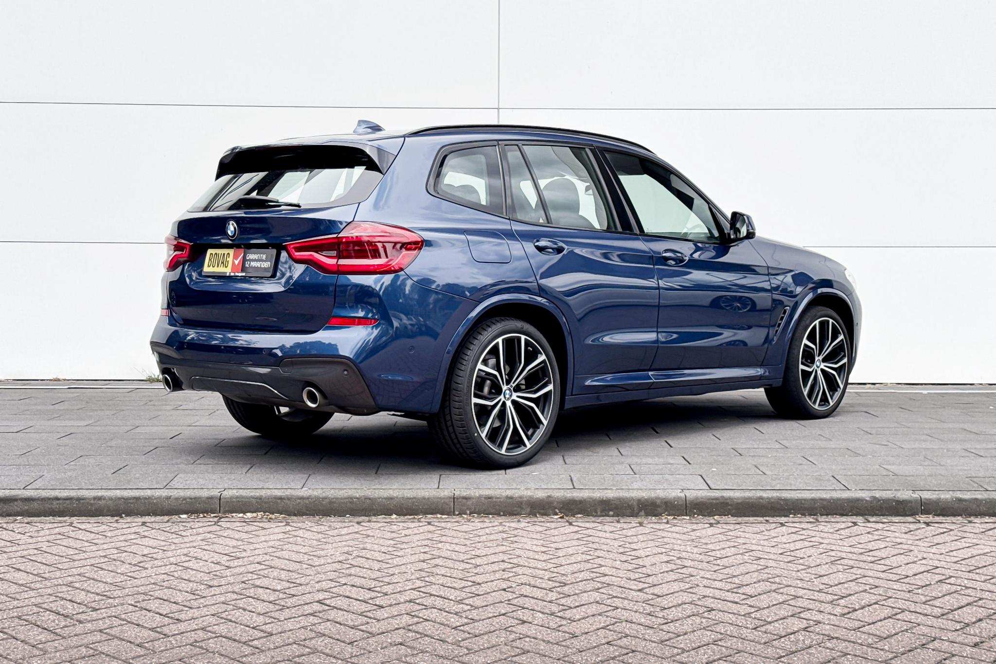 Foto van BMW X3 Xdrive20i