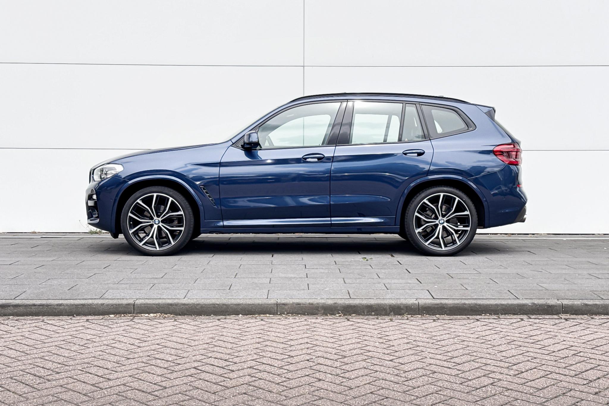 Foto van BMW X3 Xdrive20i