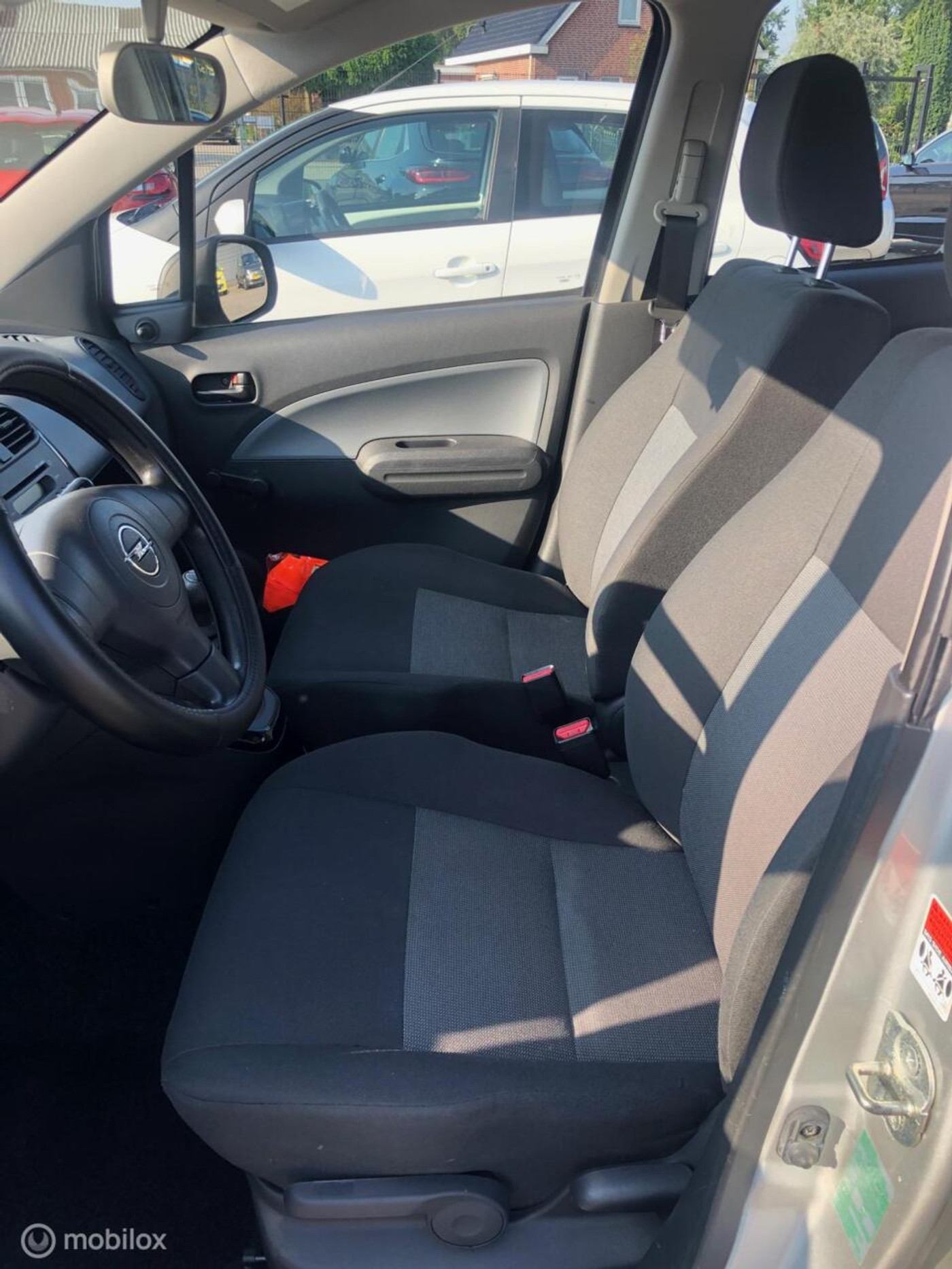 Foto van Opel Agila