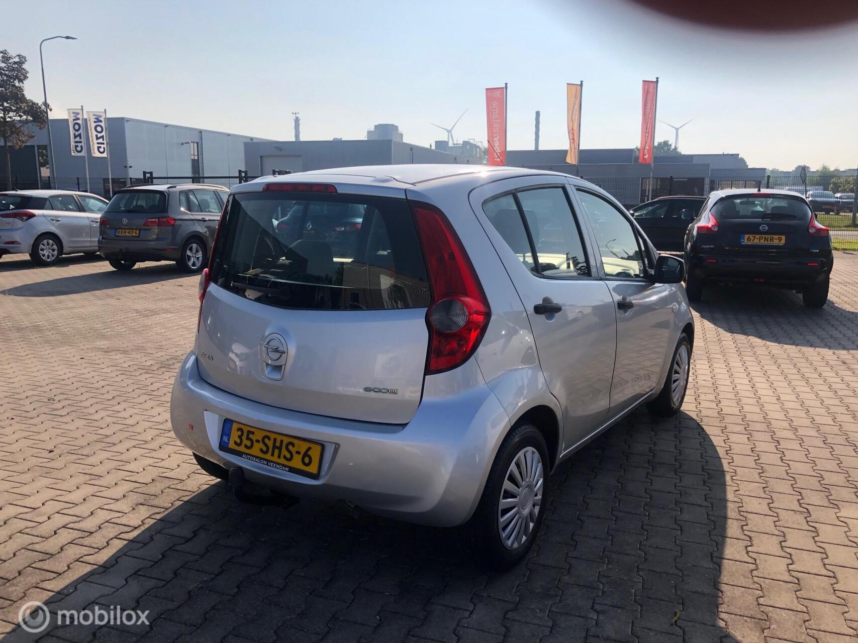 Foto van Opel Agila