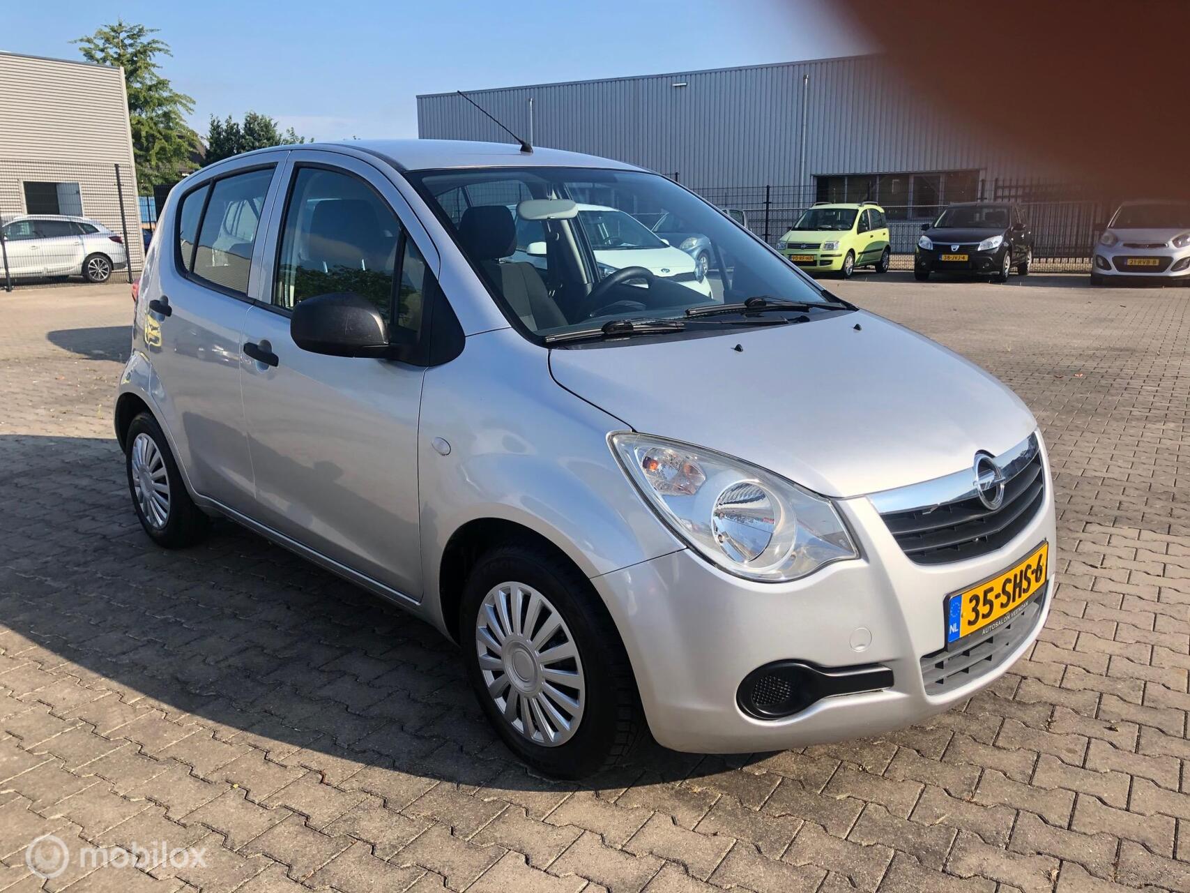 Foto van Opel Agila