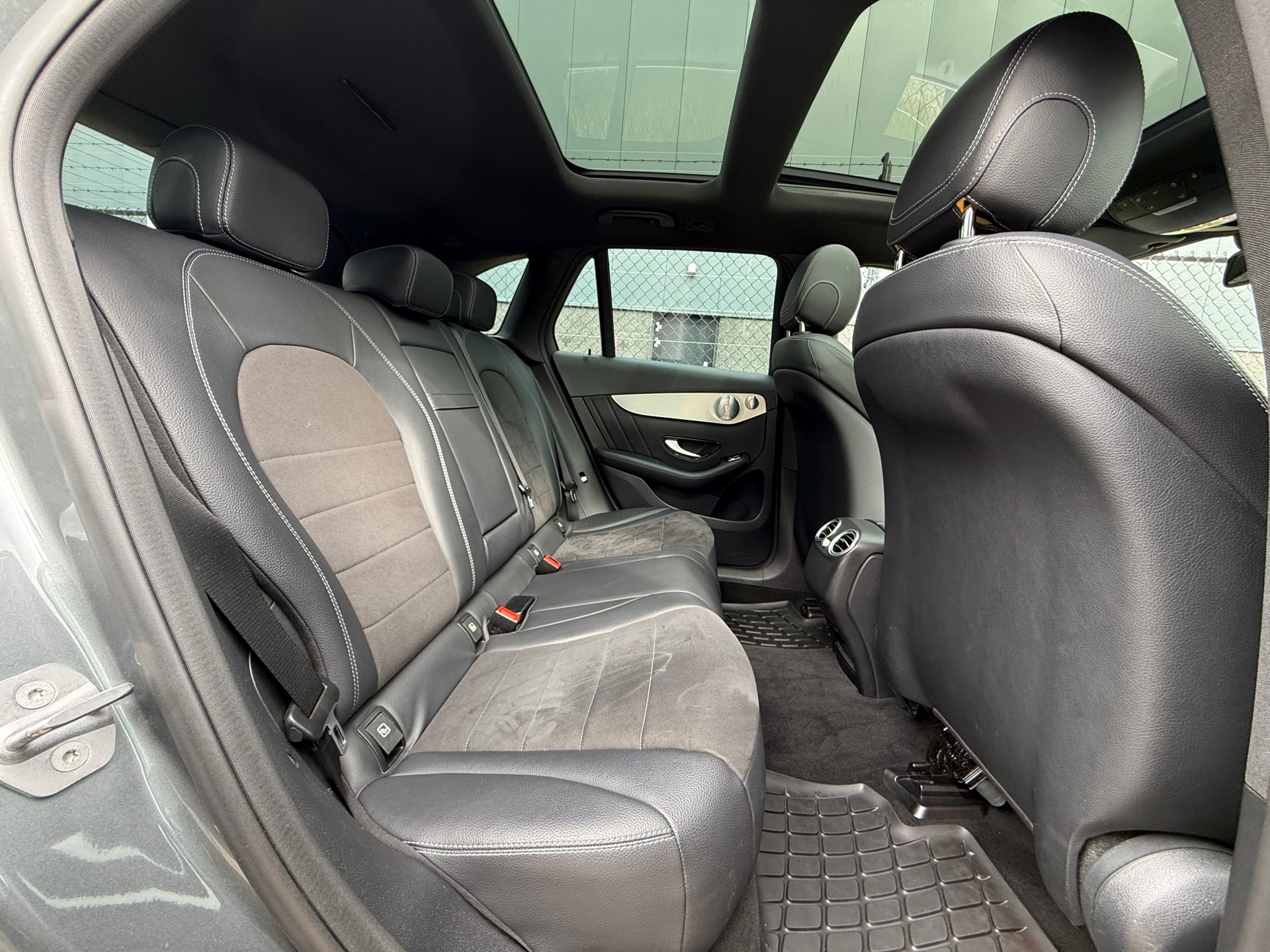 Foto van Mercedes-Benz GLC 220 D 4Matic