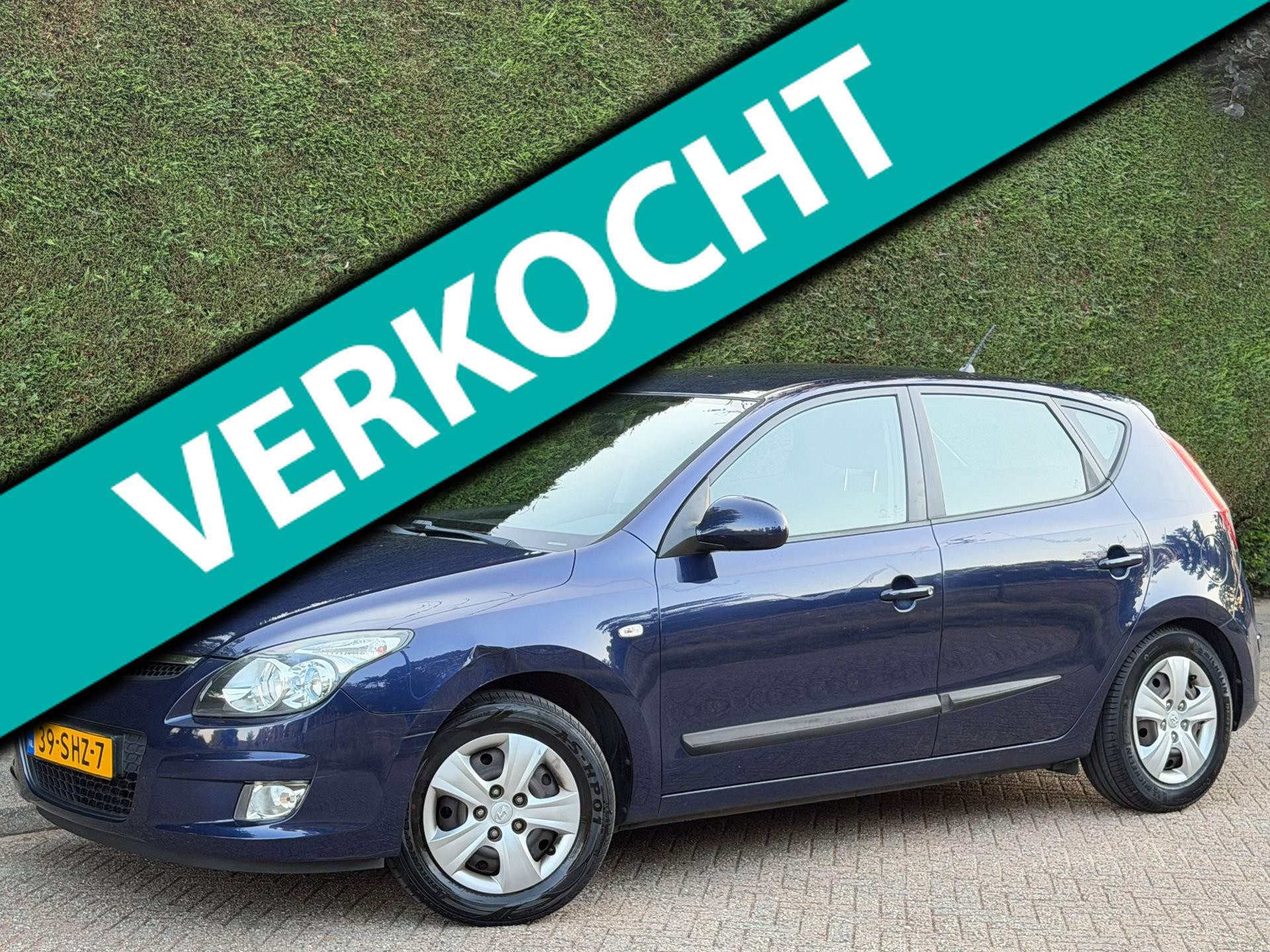 Hyundai I 30 1.6i Dynamic RIJDSUPER!/NLAUTO!/AIRCO/NWE APK 2011 - voorkant