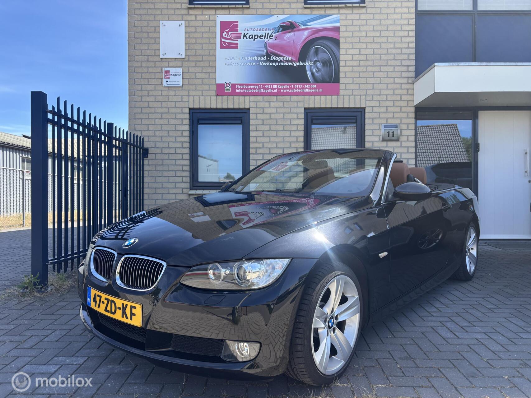 BMW 3er Reihe 325i Executive Origineel NL 2008 - voorkant