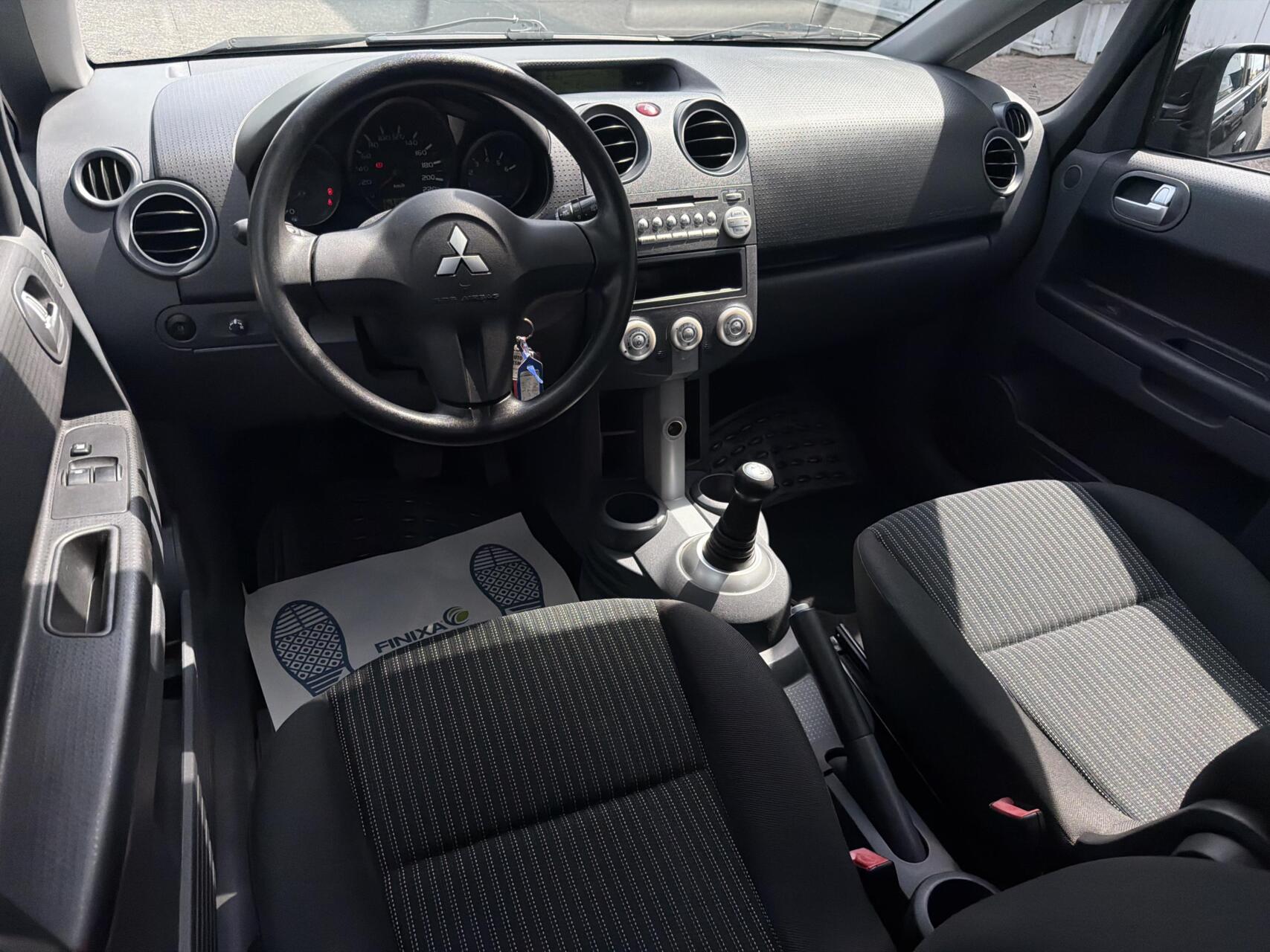 Foto van Mitsubishi Mitsubishi Colt