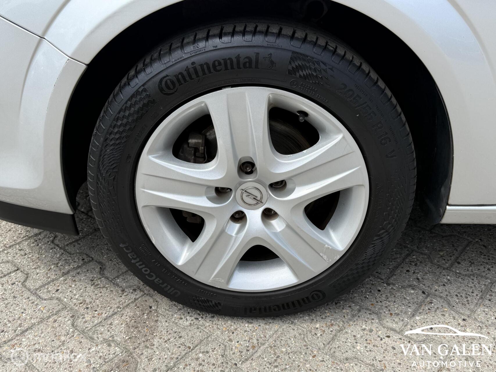 Foto van Opel Astra Station Wagon