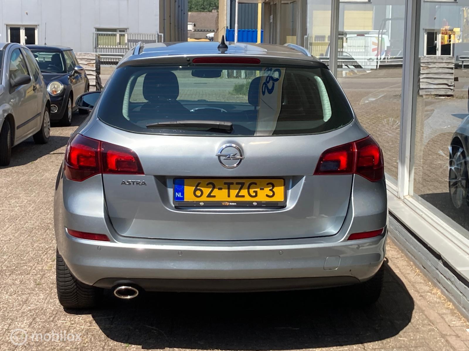 Foto van Opel Astra Sports Tourer