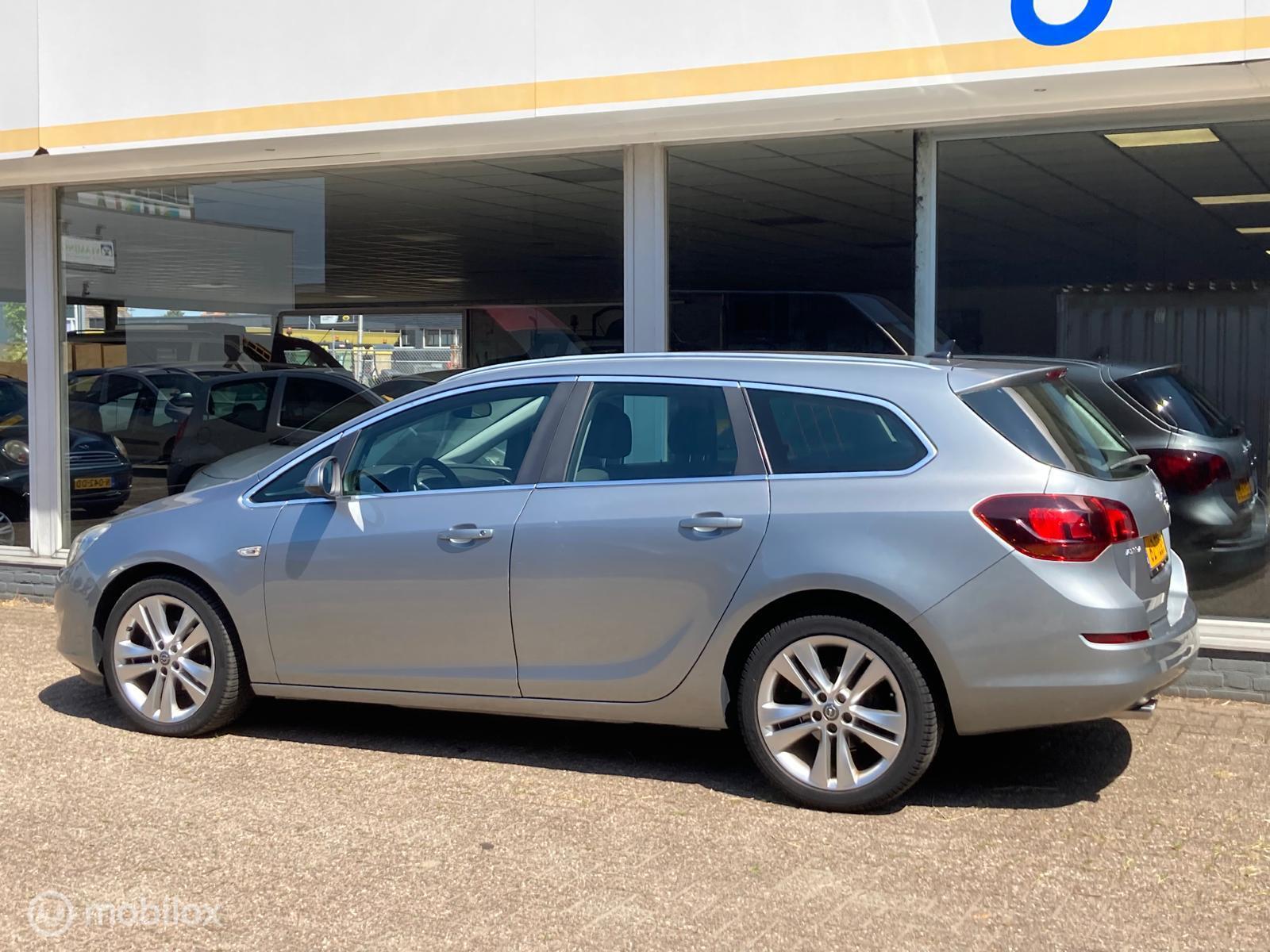 Foto van Opel Astra Sports Tourer
